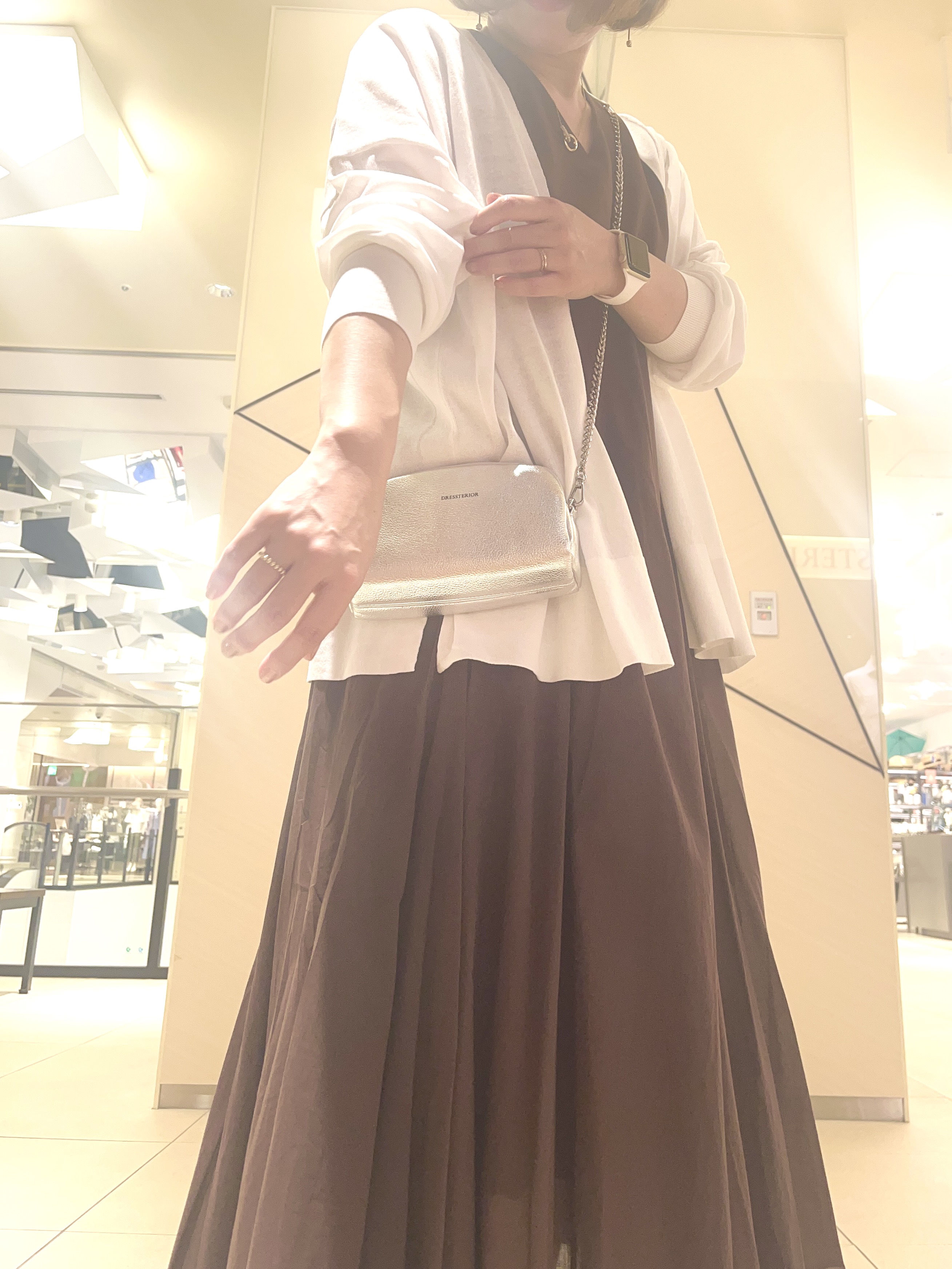 yahataさんの「DRESSTERIOR｜【きれいめ/ウォッシャブル】コットンローンフレンチスリーブワンピ」を使ったコーディネート