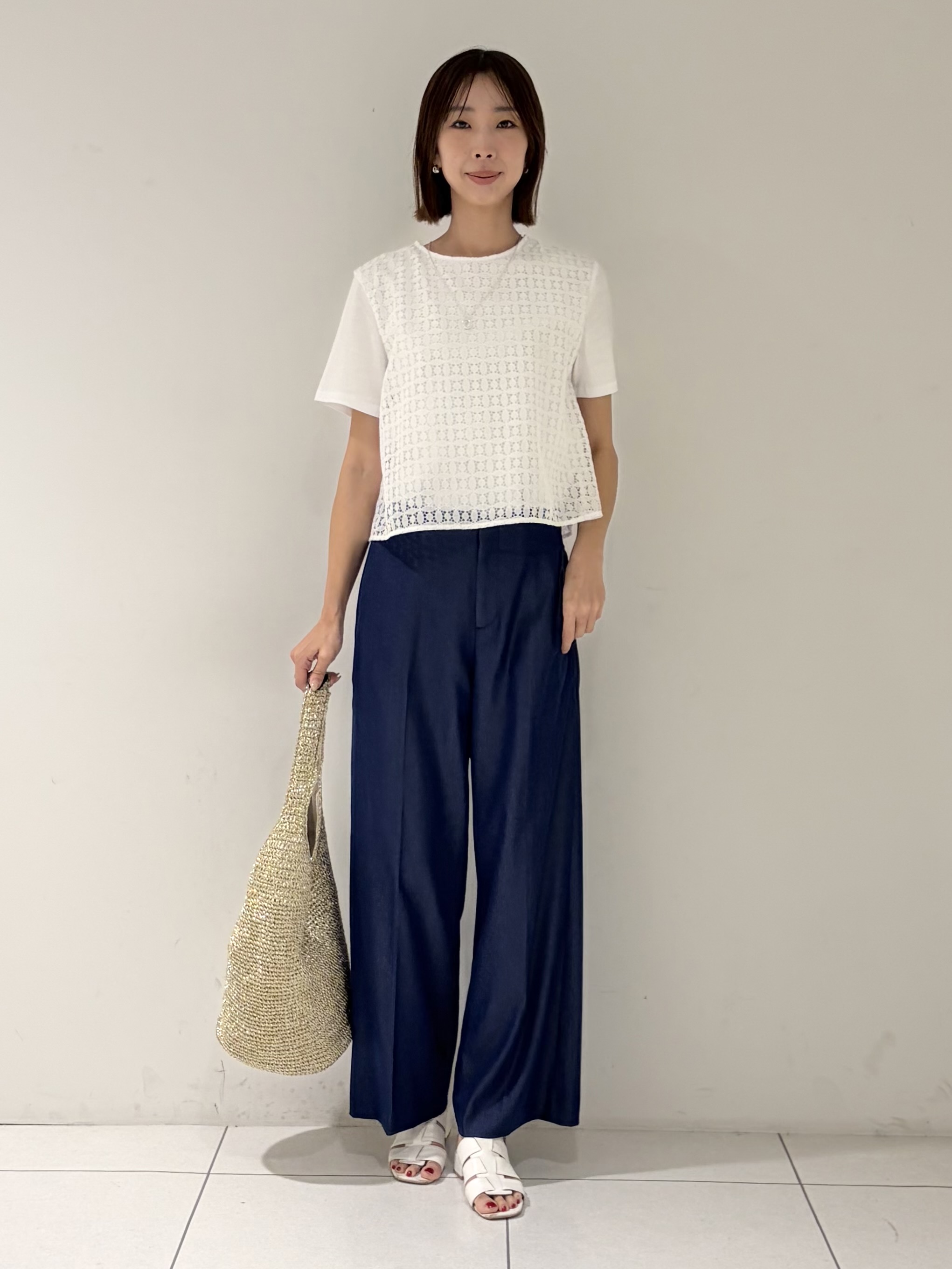 shioriさんの「INDIVI｜【洗える】レイヤード風レースコンビTシャツ」を使ったコーディネート