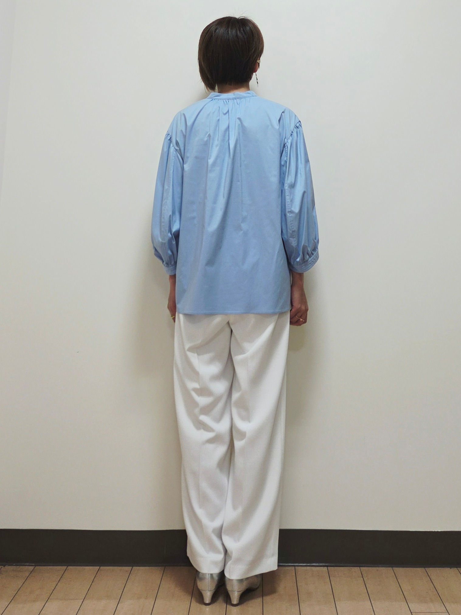 yuuさんの「Reflect｜ボリュームスリーブプルオーバーブラウス」を使ったコーディネート