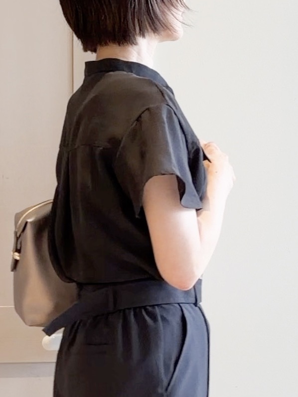 yamakoさんの「grove｜【洗濯機OK・ひんやり/SETUP可】シワになりにくい、フレアスリーブブラウス」を使ったコーディネート