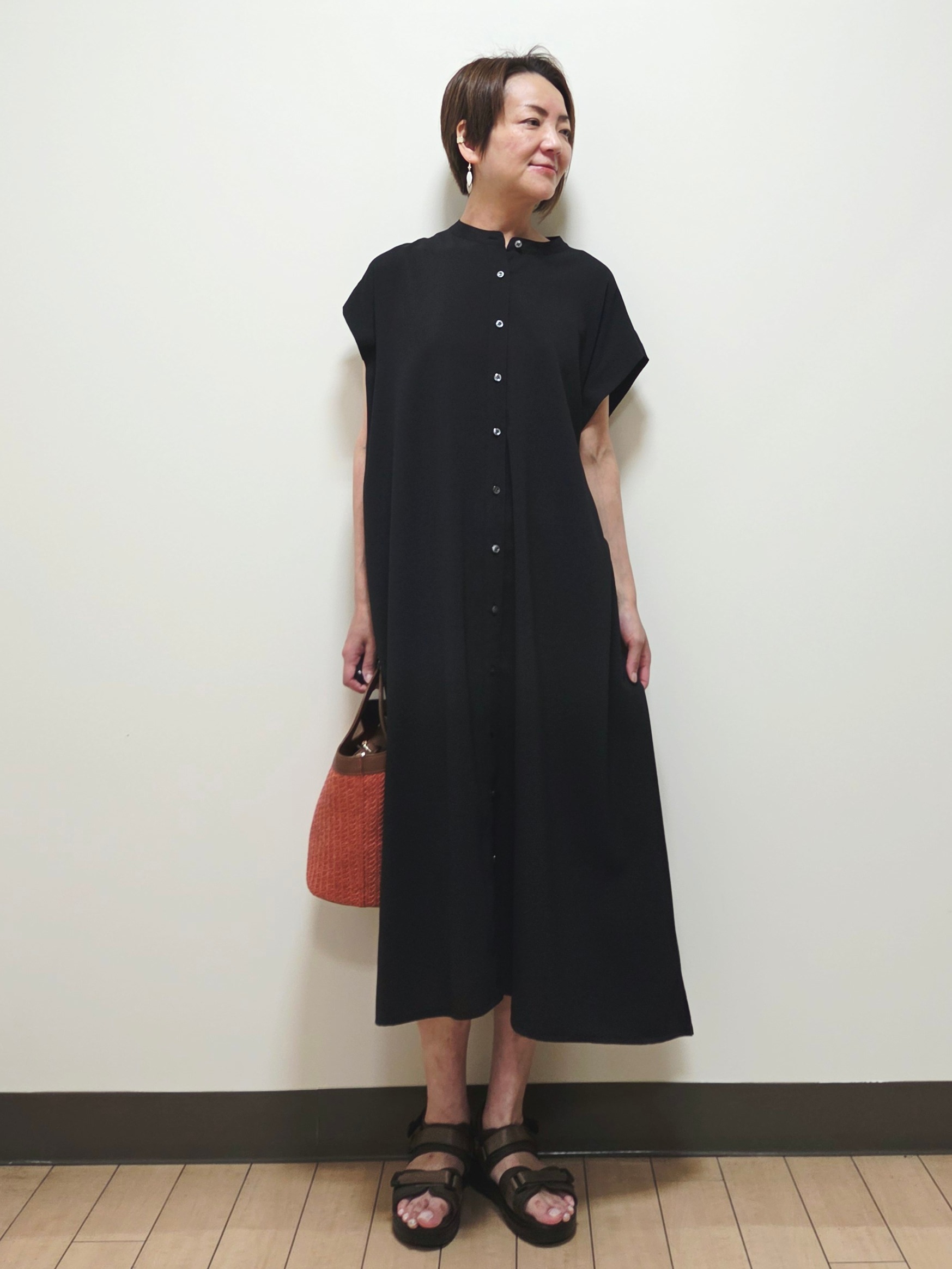 yuuさんの「Reflect｜すっきり見えバンドカラーシャツワンピース」を使ったコーディネート