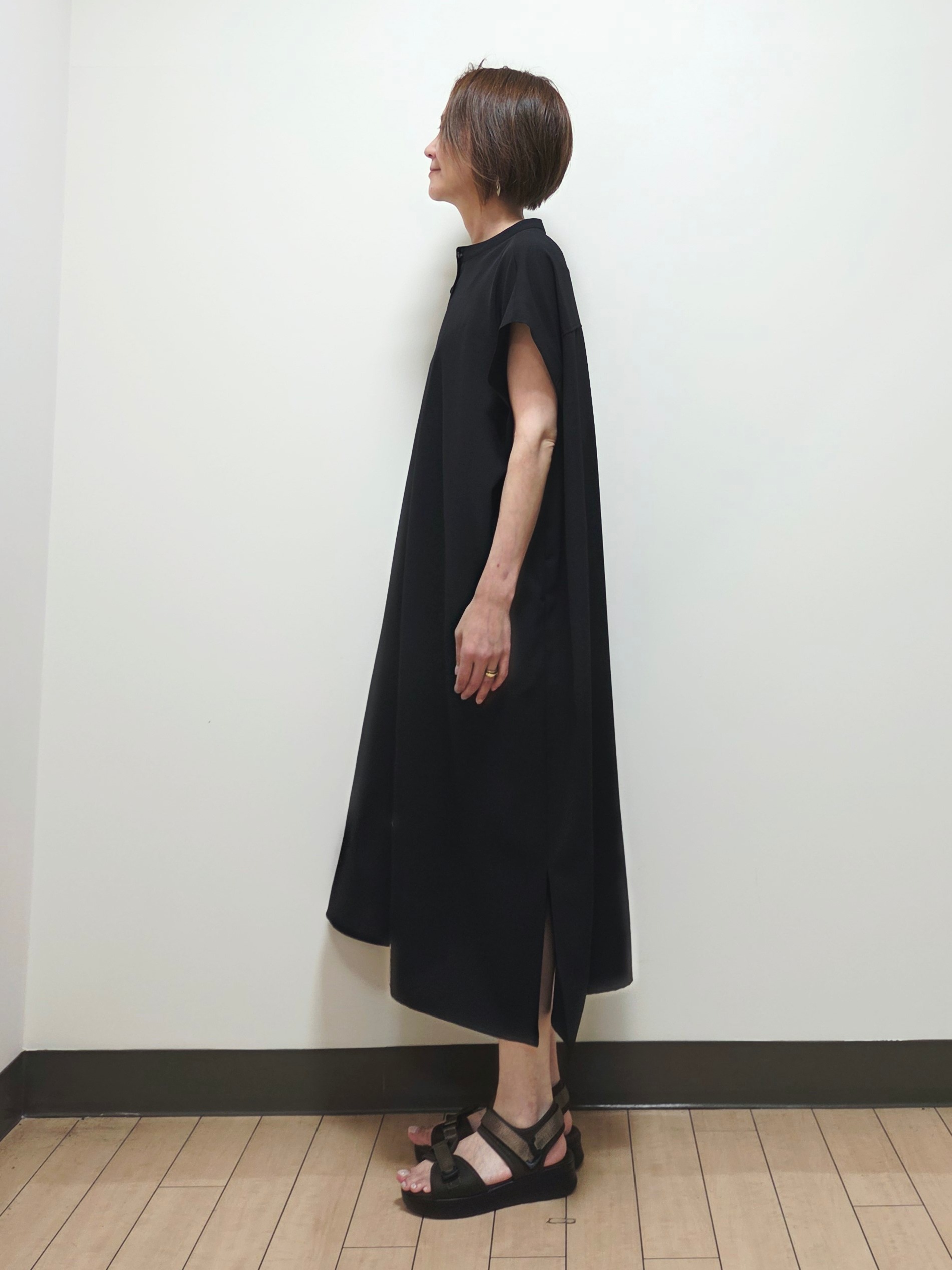yuuさんの「Reflect｜すっきり見えバンドカラーシャツワンピース」を使ったコーディネート