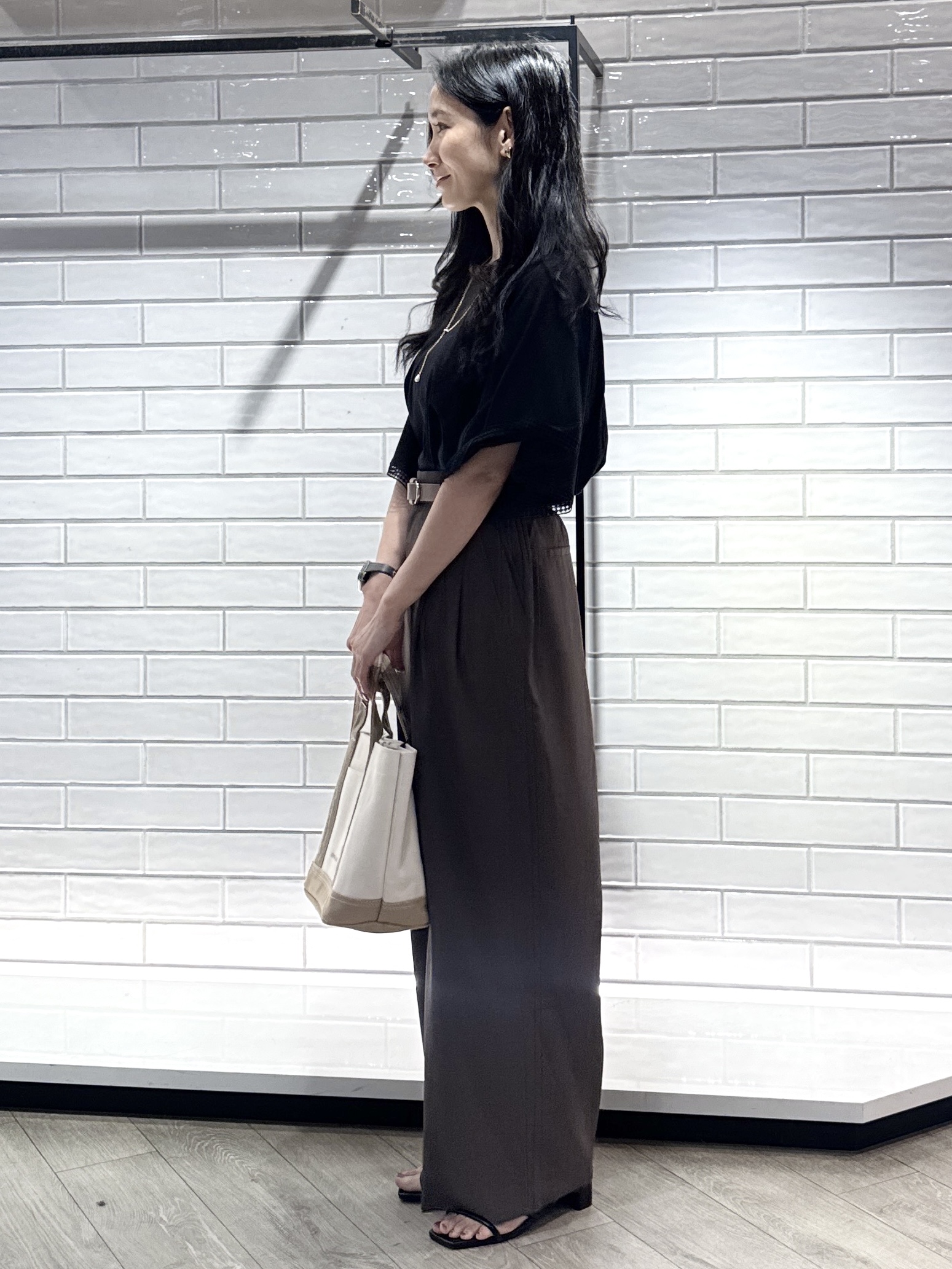yuicciさんの「OPAQUE.CLIP｜袖口レースフレアスリーブカットソー【洗濯機OK】」を使ったコーディネート