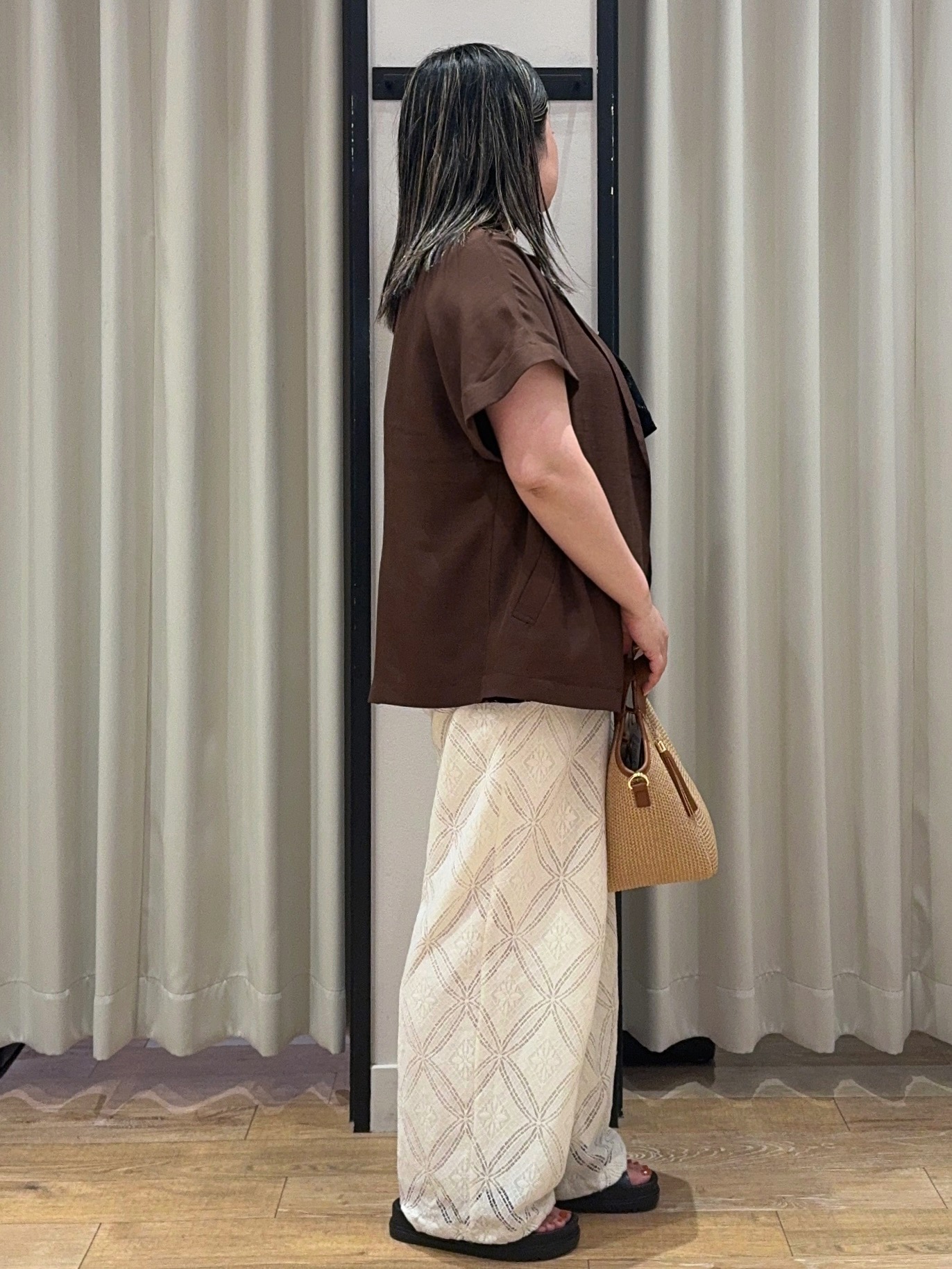 SoRAoさんの「grove｜【洗濯機OK・ひんやり/SETUP可】シワになりにくいハーフスリーブジャケット」を使ったコーディネート