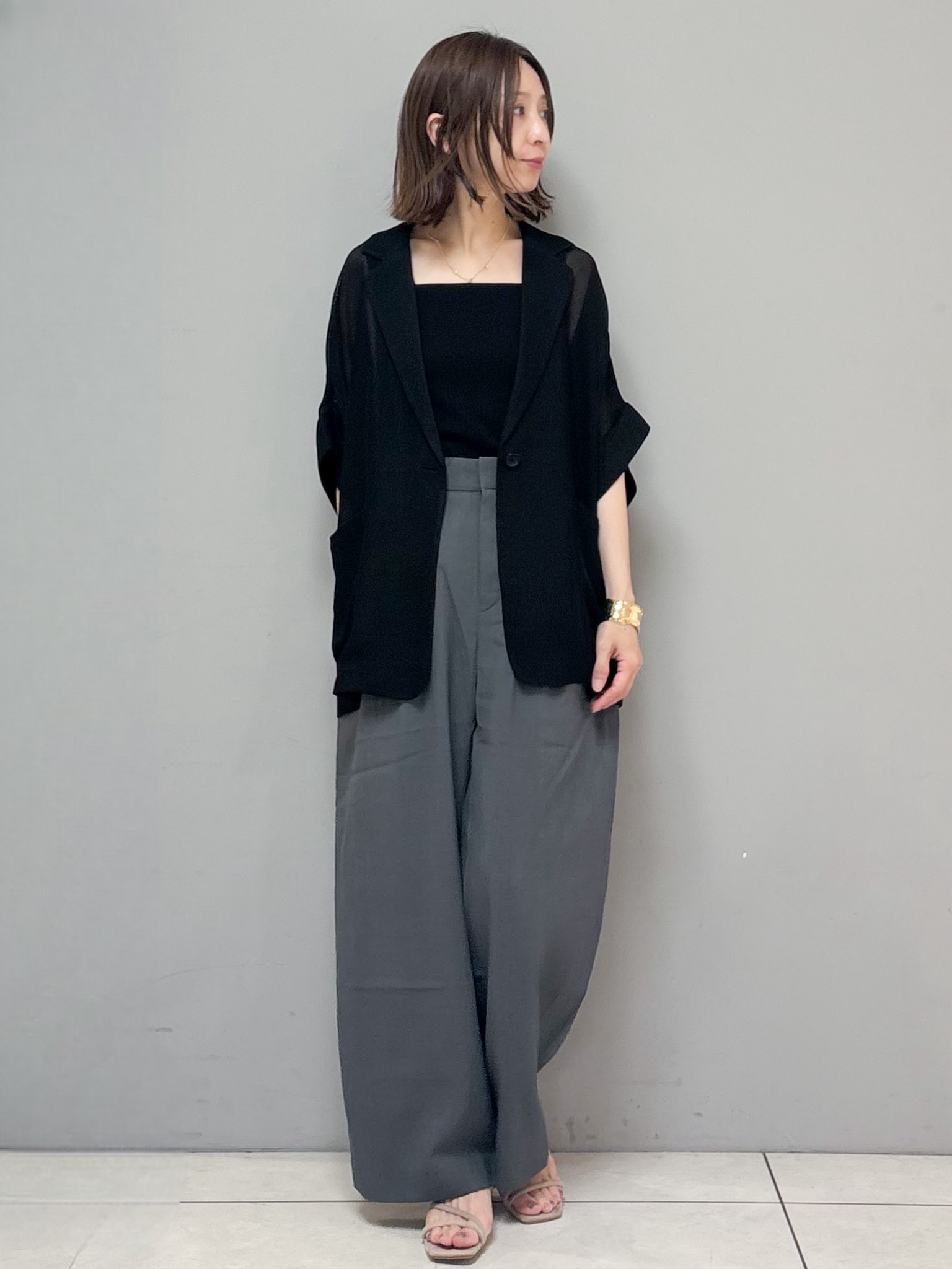 yさんの「OPAQUE.CLIP｜ロゴフレンチスリーブカットソー【洗濯機OK】」を使ったコーディネート