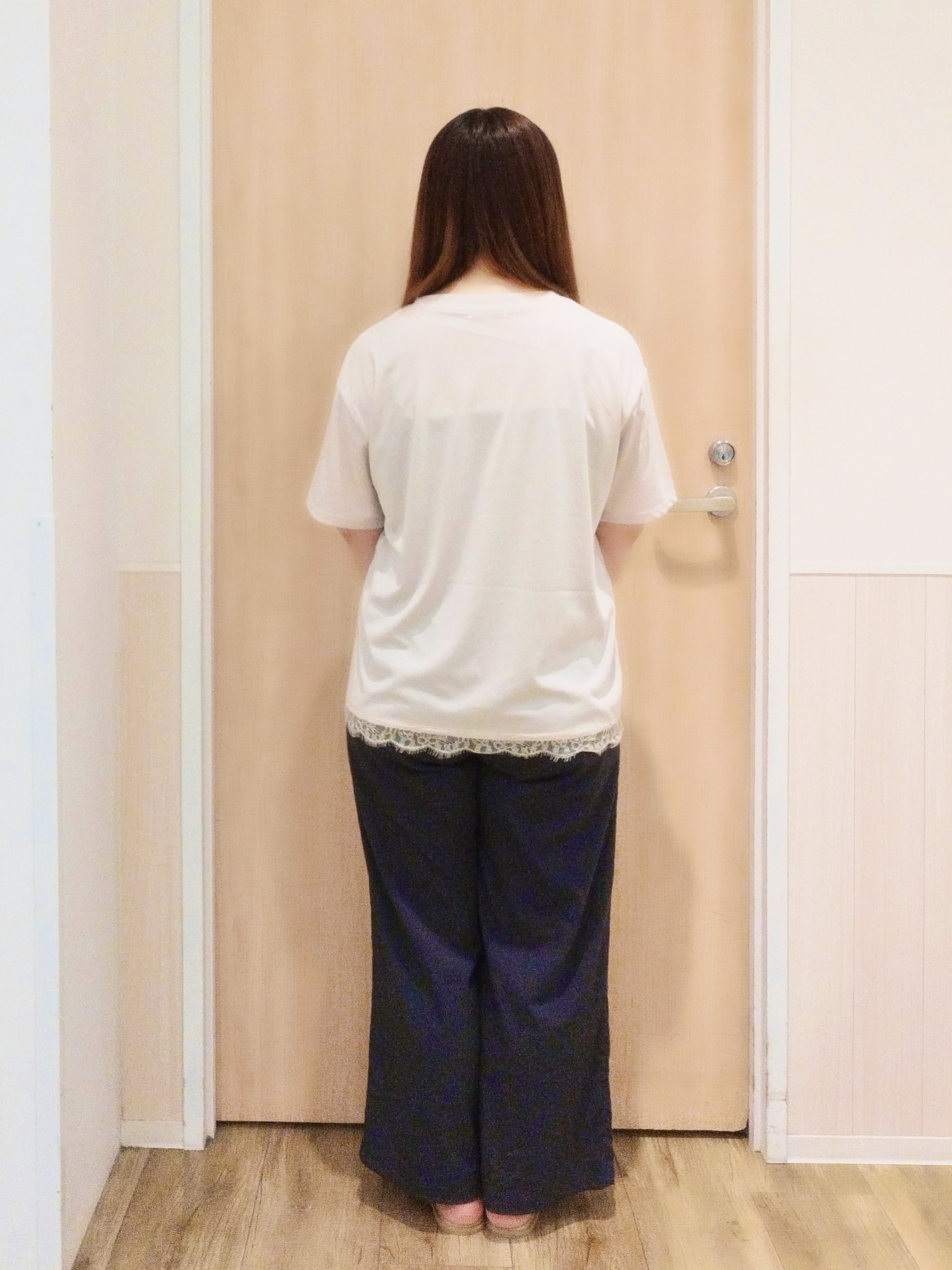mさんの「SHOO･LA･RUE｜【高レビュー/S-LL/洗濯機可/セットアップ可】着丈選べる 軽凛(かろりん) ひんやりフラップイー」を使ったコーディネート