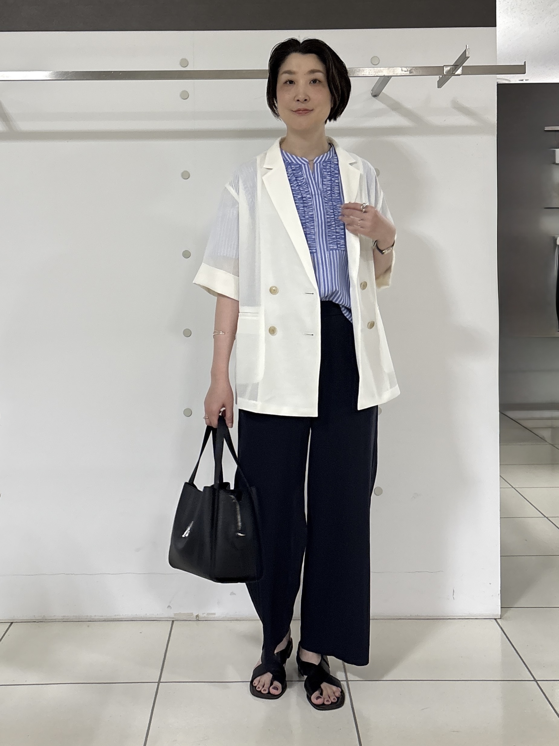 yuriさんの「INDIVI｜【UVケア／吸汗速乾／着映え】フリルピンタックブラウス」を使ったコーディネート