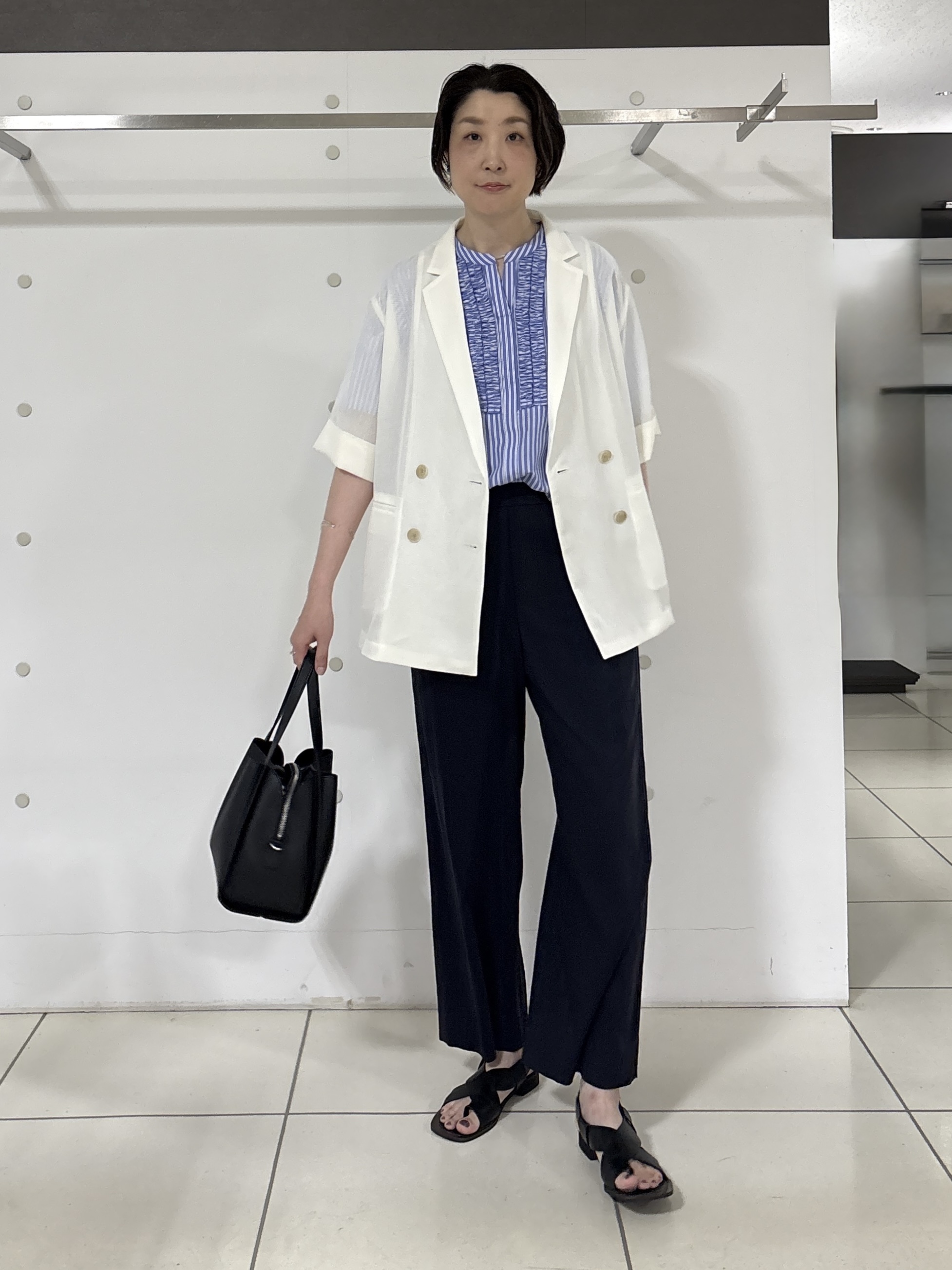 yuriさんの「INDIVI｜【UVケア／吸汗速乾／着映え】フリルピンタックブラウス」を使ったコーディネート