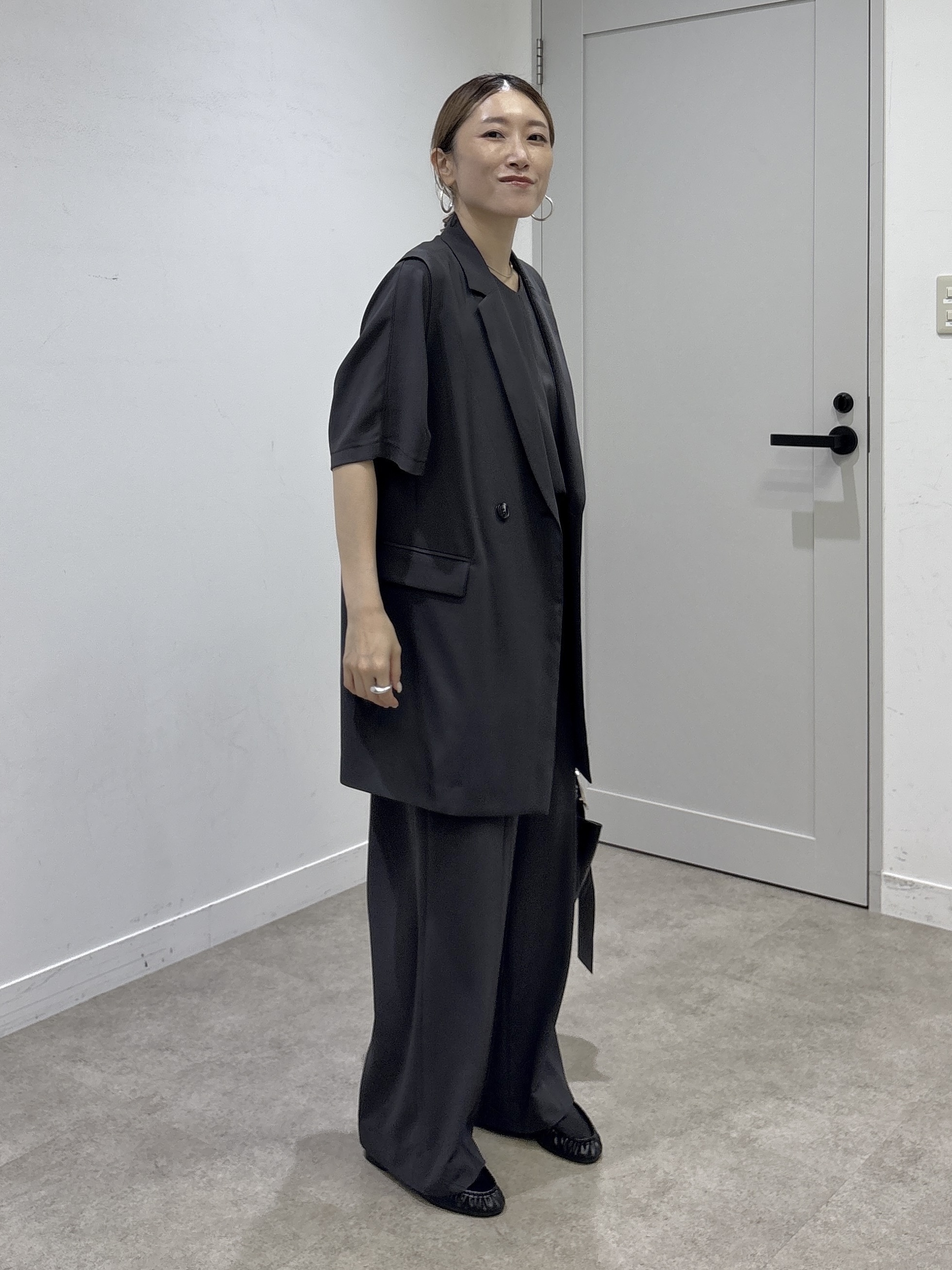 kotakiさんの「INDIVI｜【接触冷感／透湿／着る日傘】颯爽ジレジャケット」を使ったコーディネート