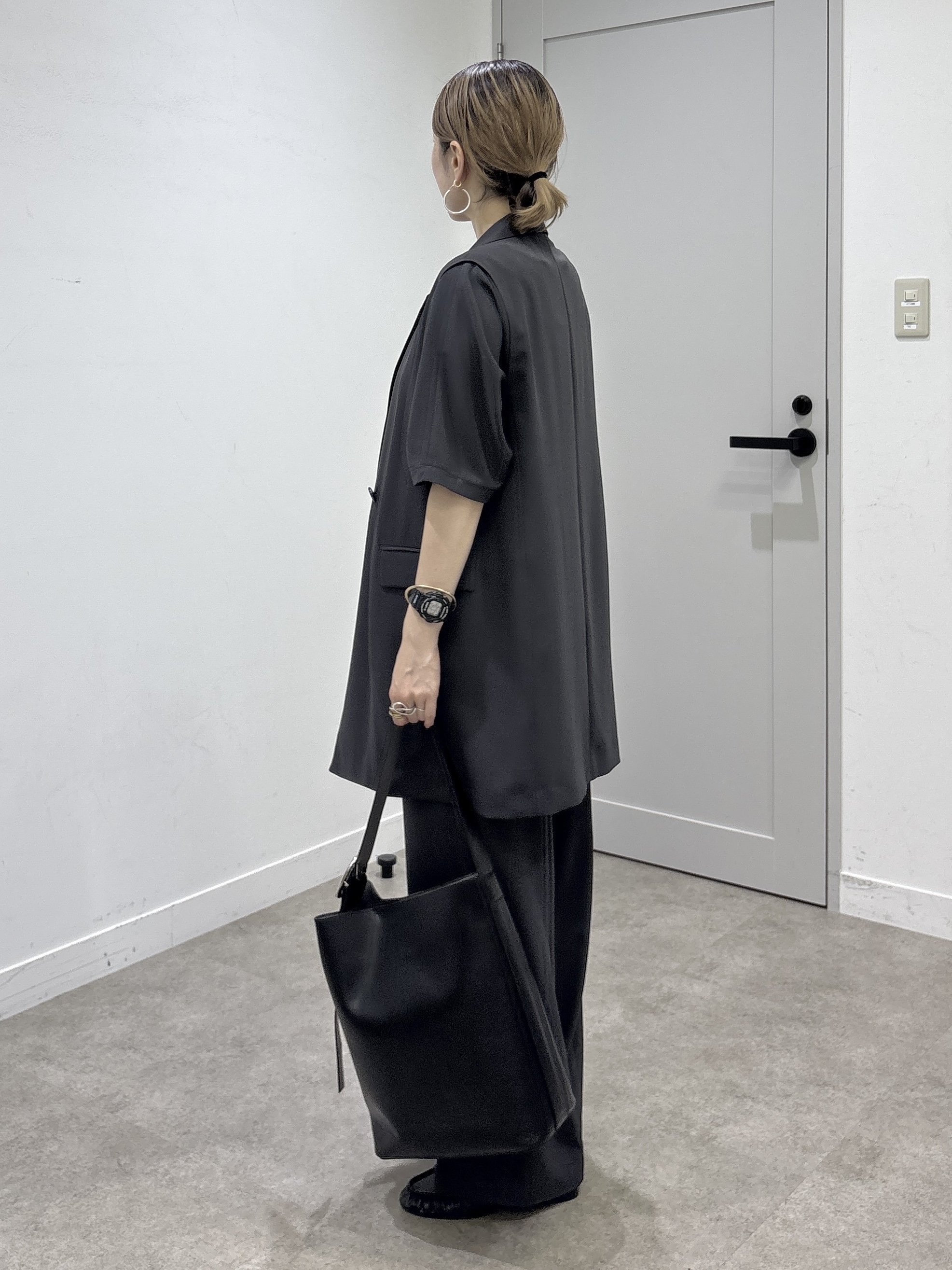 kotakiさんの「INDIVI｜【接触冷感／透湿／着る日傘】颯爽ジレジャケット」を使ったコーディネート