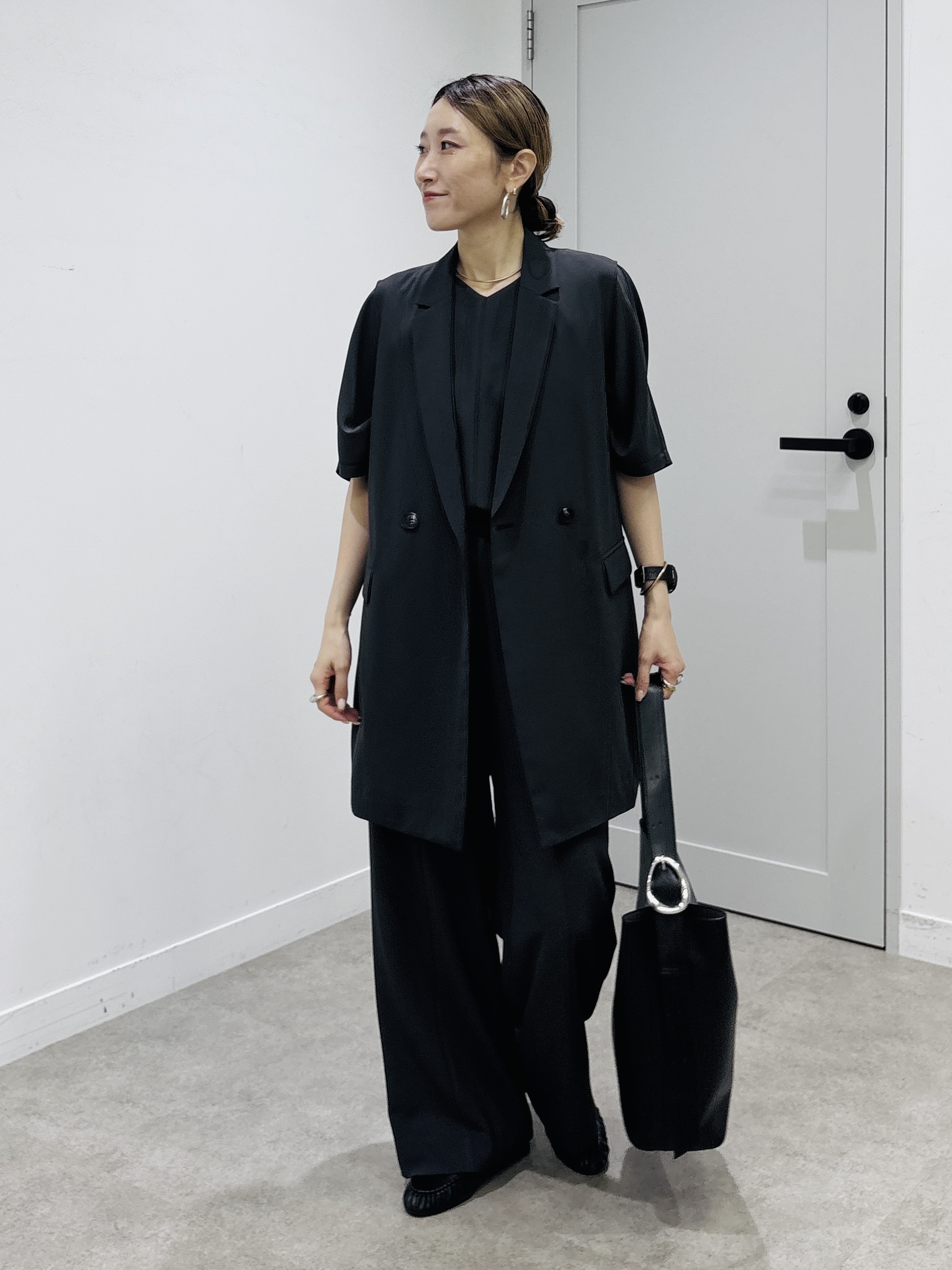 kotakiさんの「INDIVI｜【接触冷感／透湿／着る日傘】颯爽ジレジャケット」を使ったコーディネート