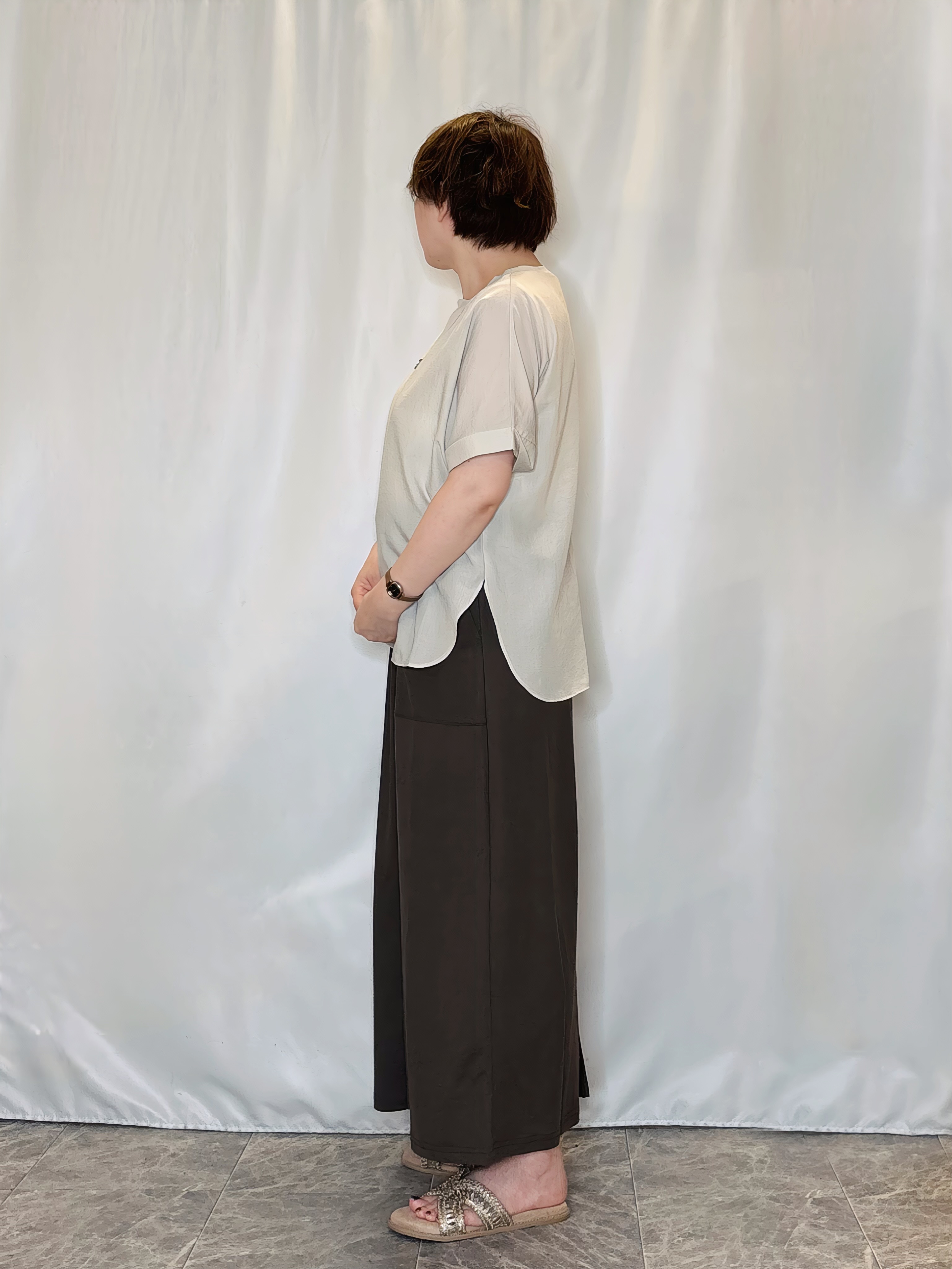 たみさんの「SHOO･LA･RUE｜【ひんやり/着丈選べる/体型カバー】洗濯後しわになりにくい さらさらドルマンブラウス」を使ったコーディネート