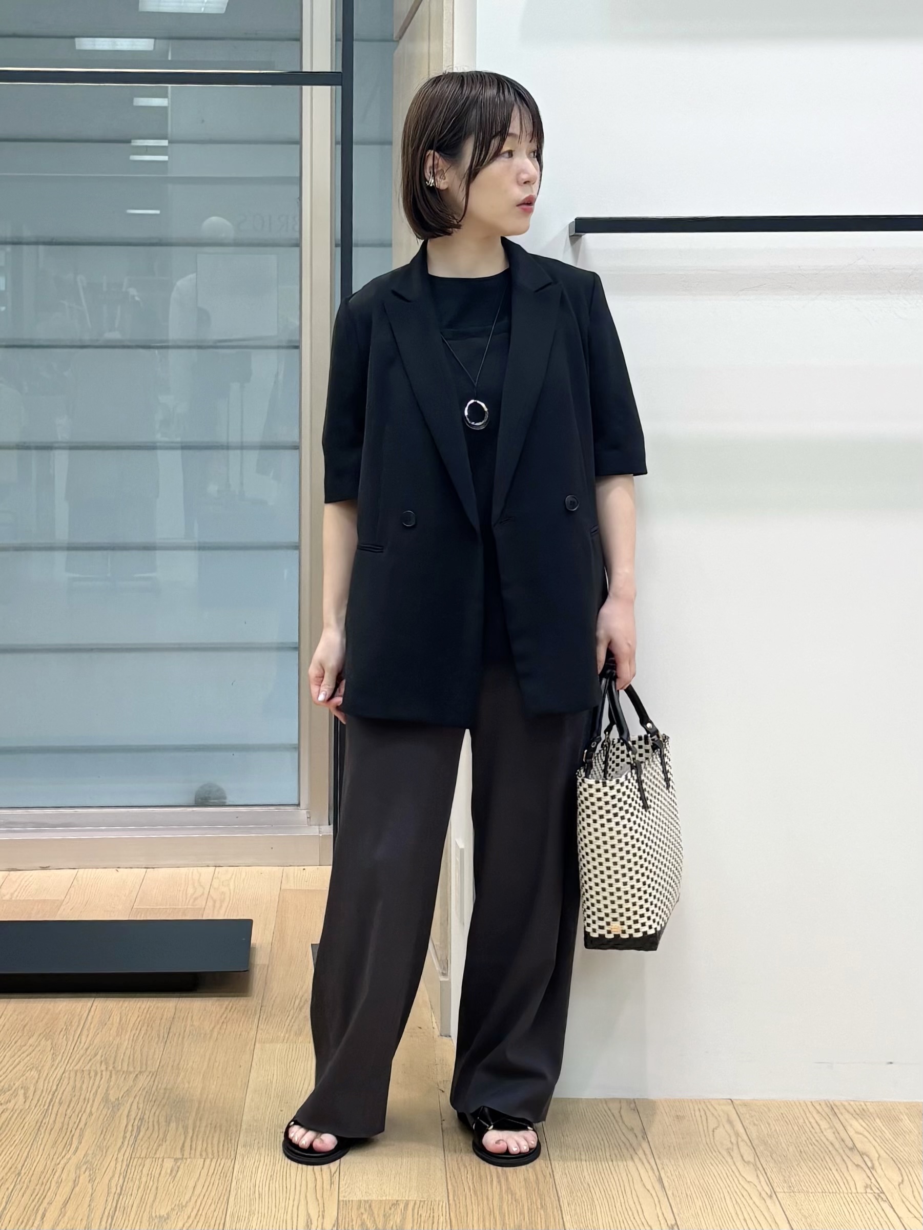 asamiさんの「INDIVI｜【着る日傘／SETUP可能】ビスチェレイヤード風トップス」を使ったコーディネート