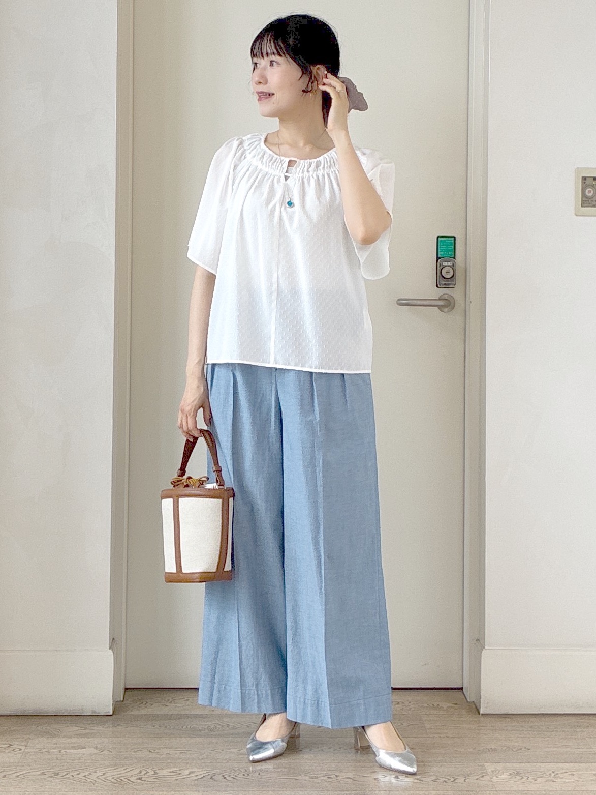  beni_gingerさんの「Reflect｜ネックギャザーデザインブラウス」を使ったコーディネート
