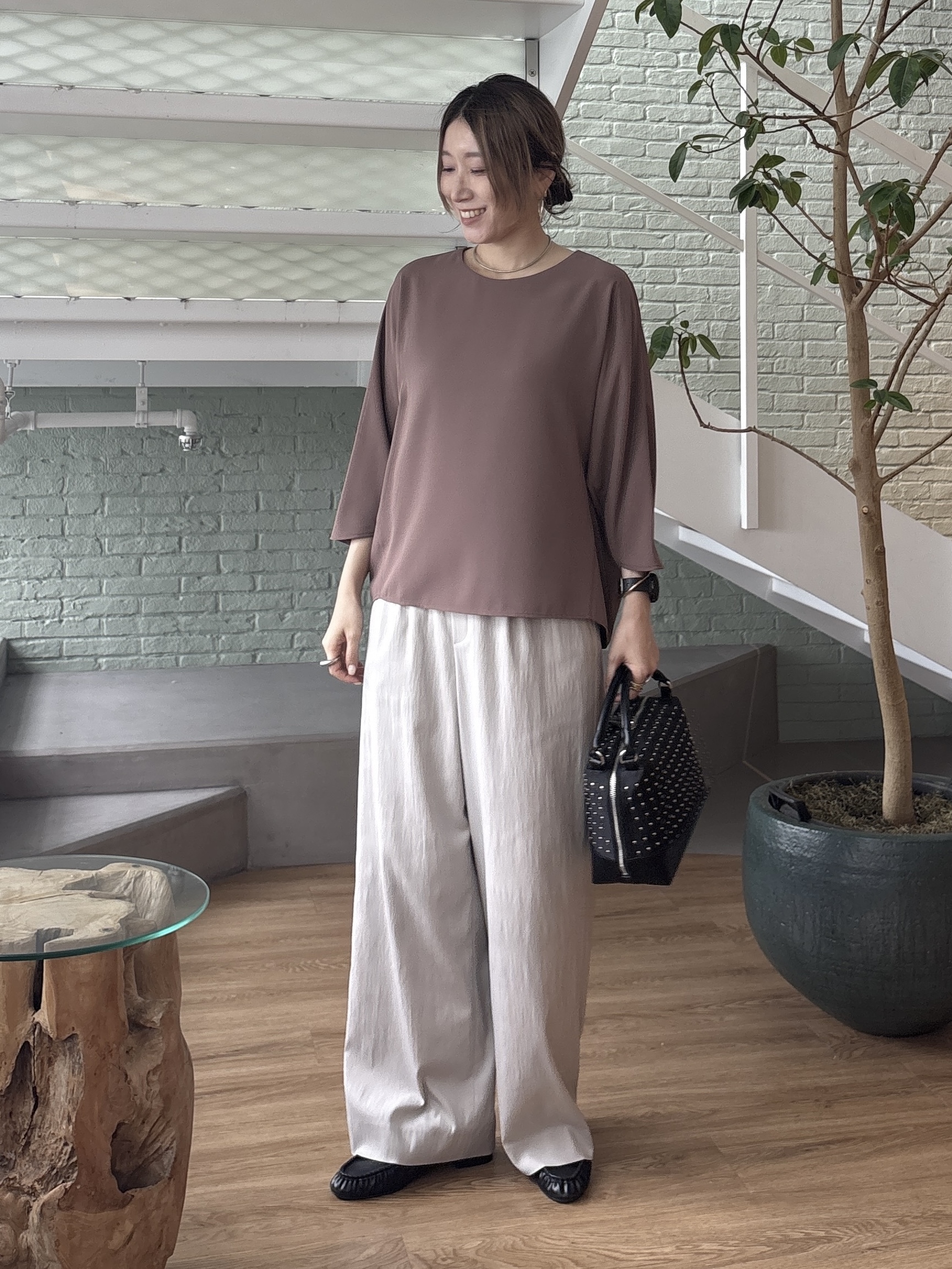 kotakiさんの「INDIVI｜【接触冷感／透湿／着る日傘】ドルマントップス」を使ったコーディネート