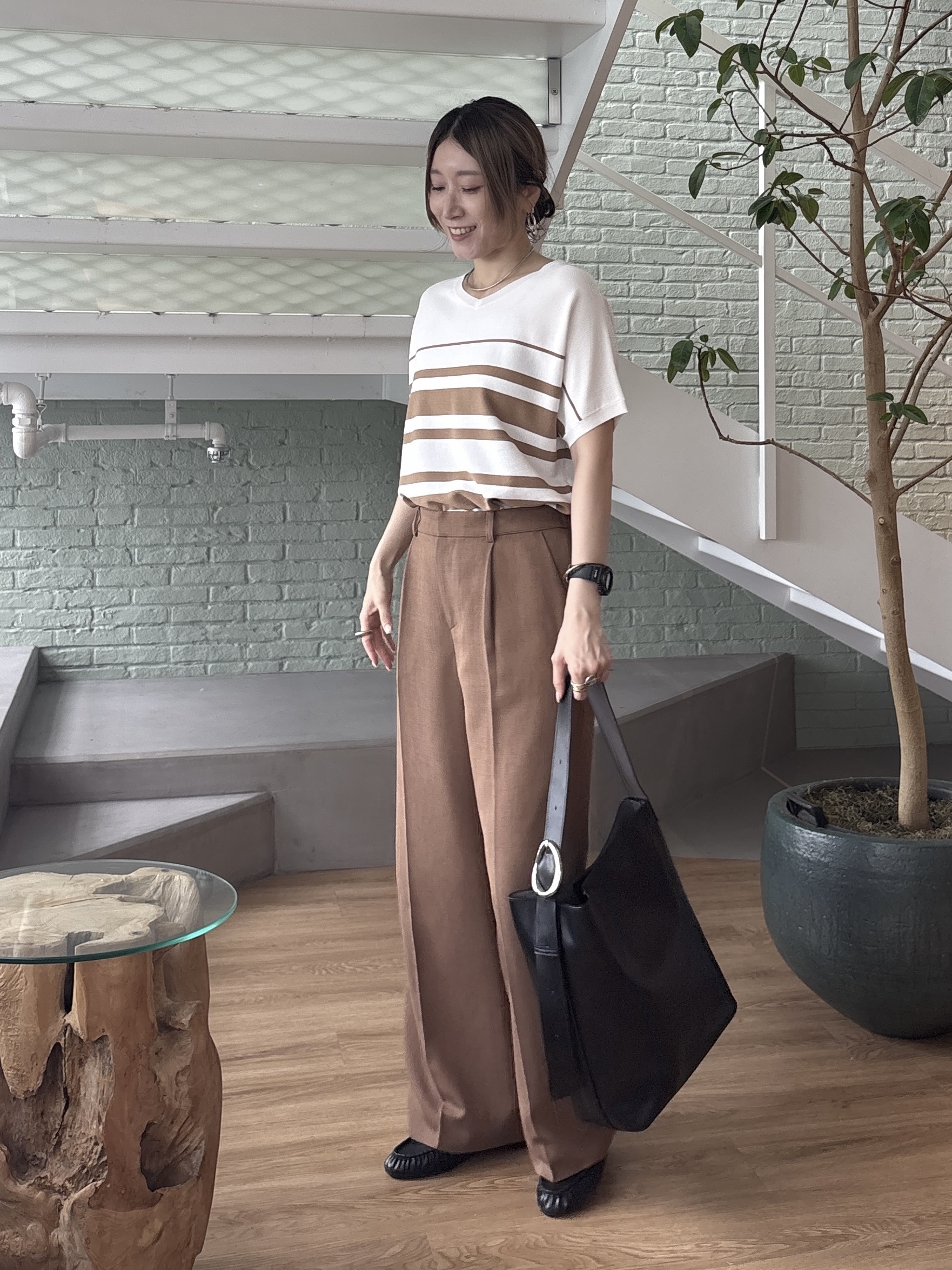 kotakiさんの「INDIVI｜【洗える】ガーター編みVネックニットT」を使ったコーディネート