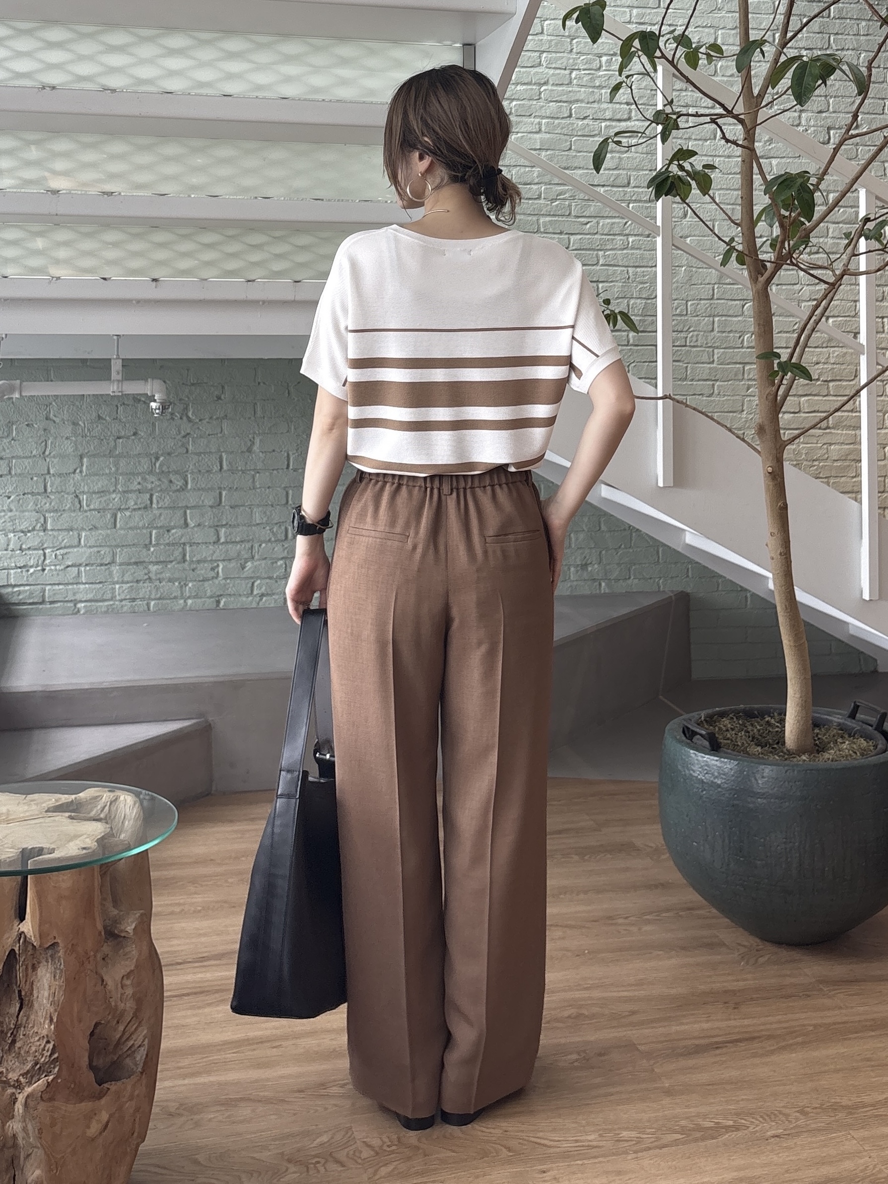 kotakiさんの「INDIVI｜【洗える】ガーター編みVネックニットT」を使ったコーディネート