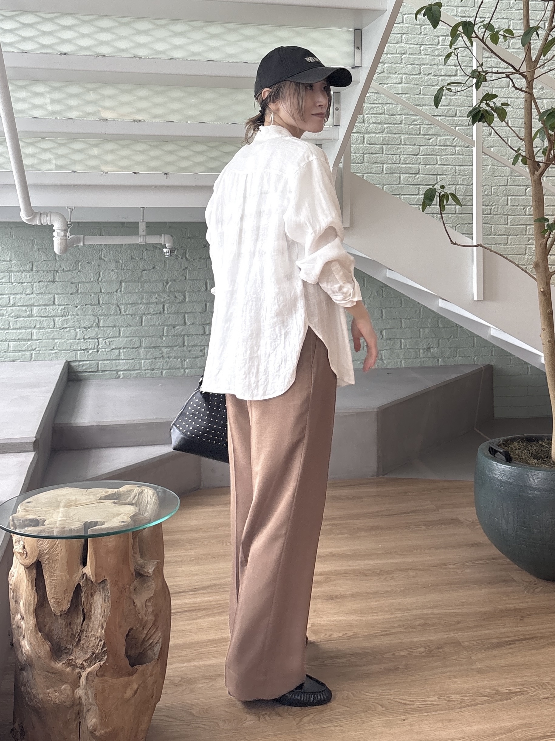 kotakiさんの「INDIVI｜【接触冷感／2WAY】カシュクールリネンシャツ」を使ったコーディネート