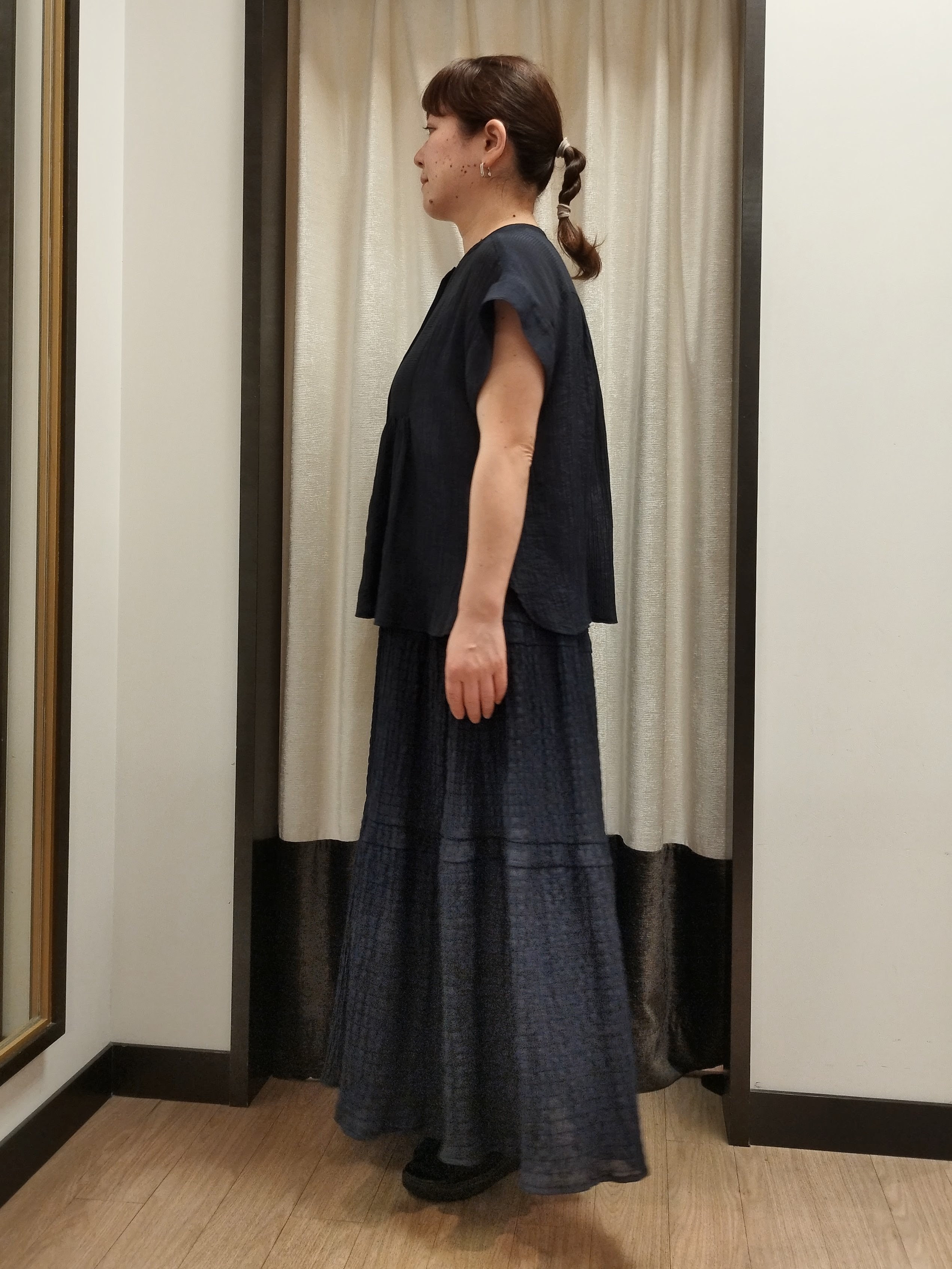 junさんの「Reflect｜ドビーストライプドルマンスリーブブラウス」を使ったコーディネート