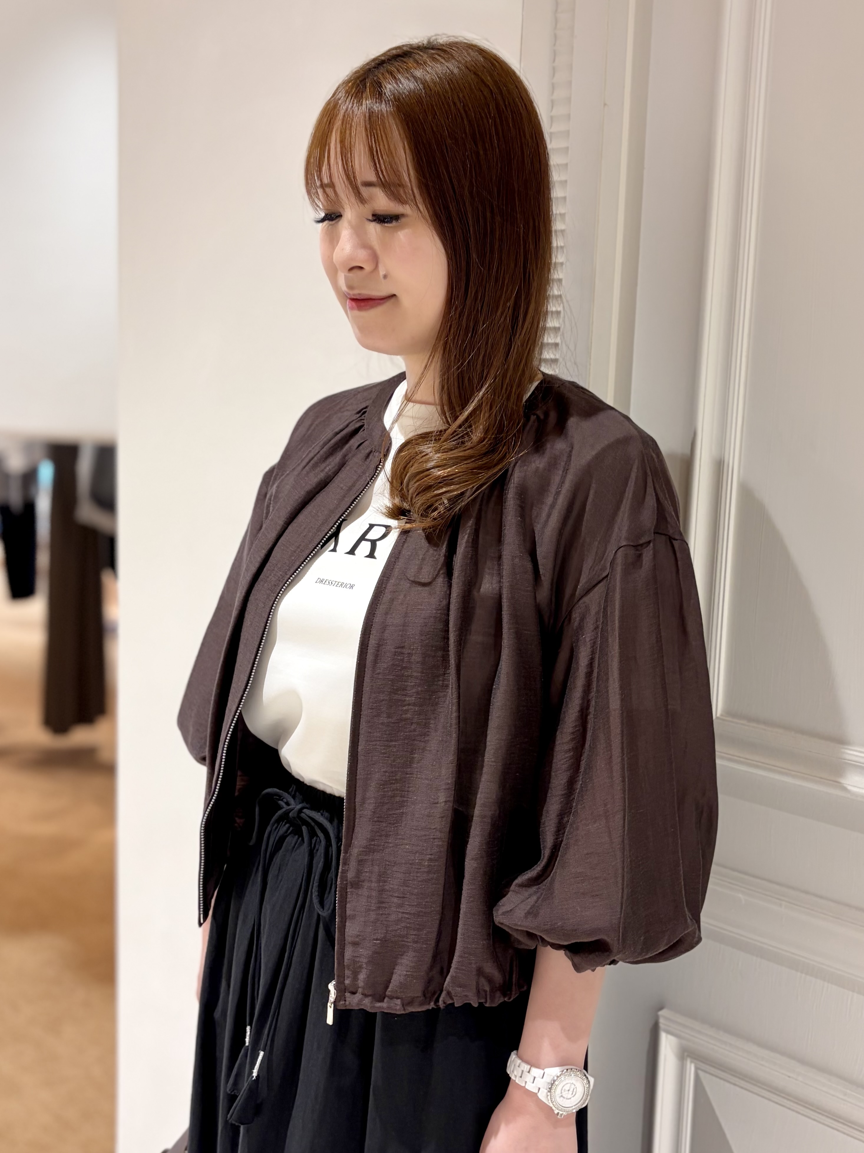 minowaさんの「DRESSTERIOR｜ウォッシャブル シアーショートブルゾン」を使ったコーディネート