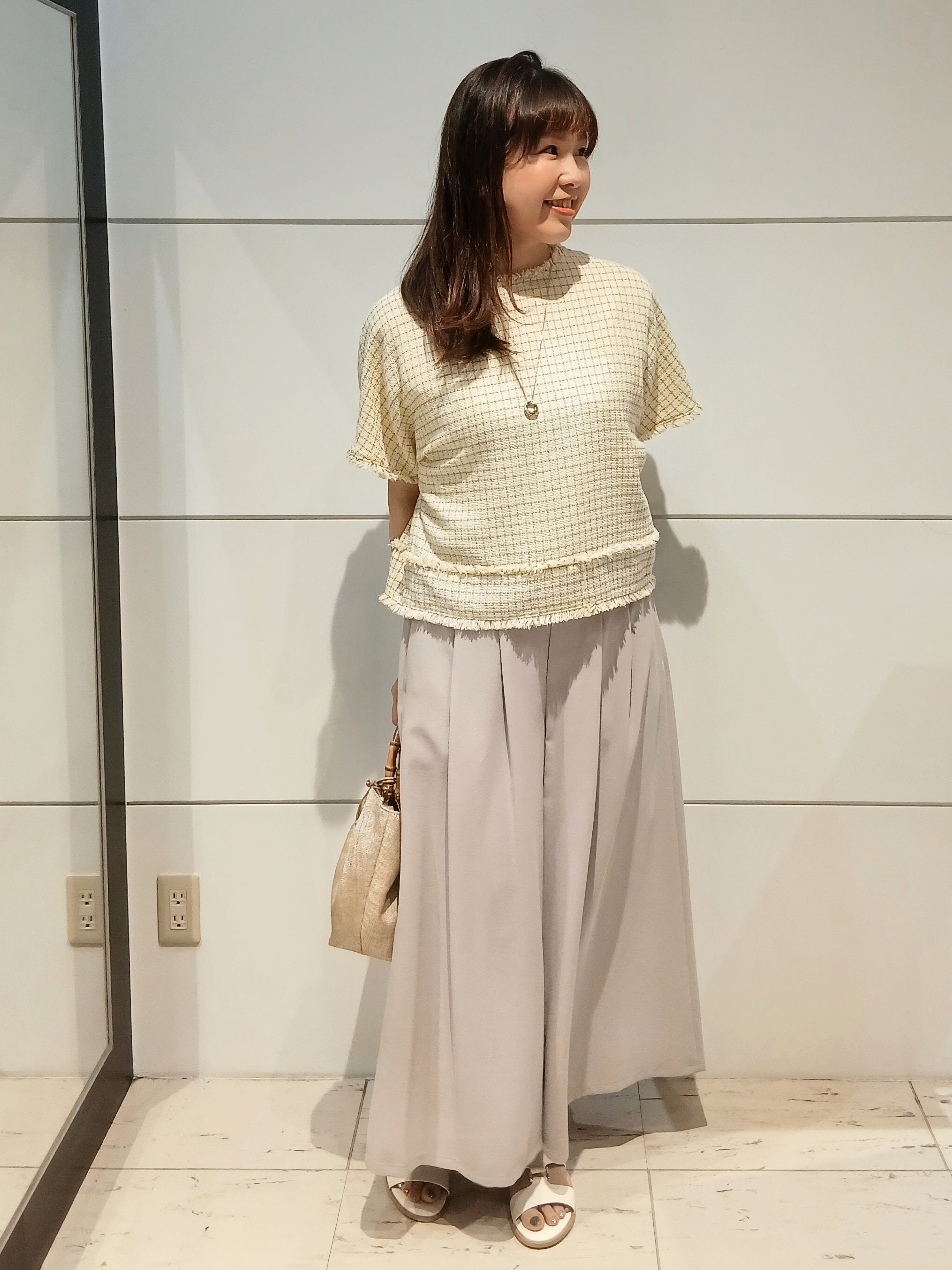 なみきさんの「UNTITLED｜【アンサンブル可】ラメ混クルーネックカーディガン」を使ったコーディネート
