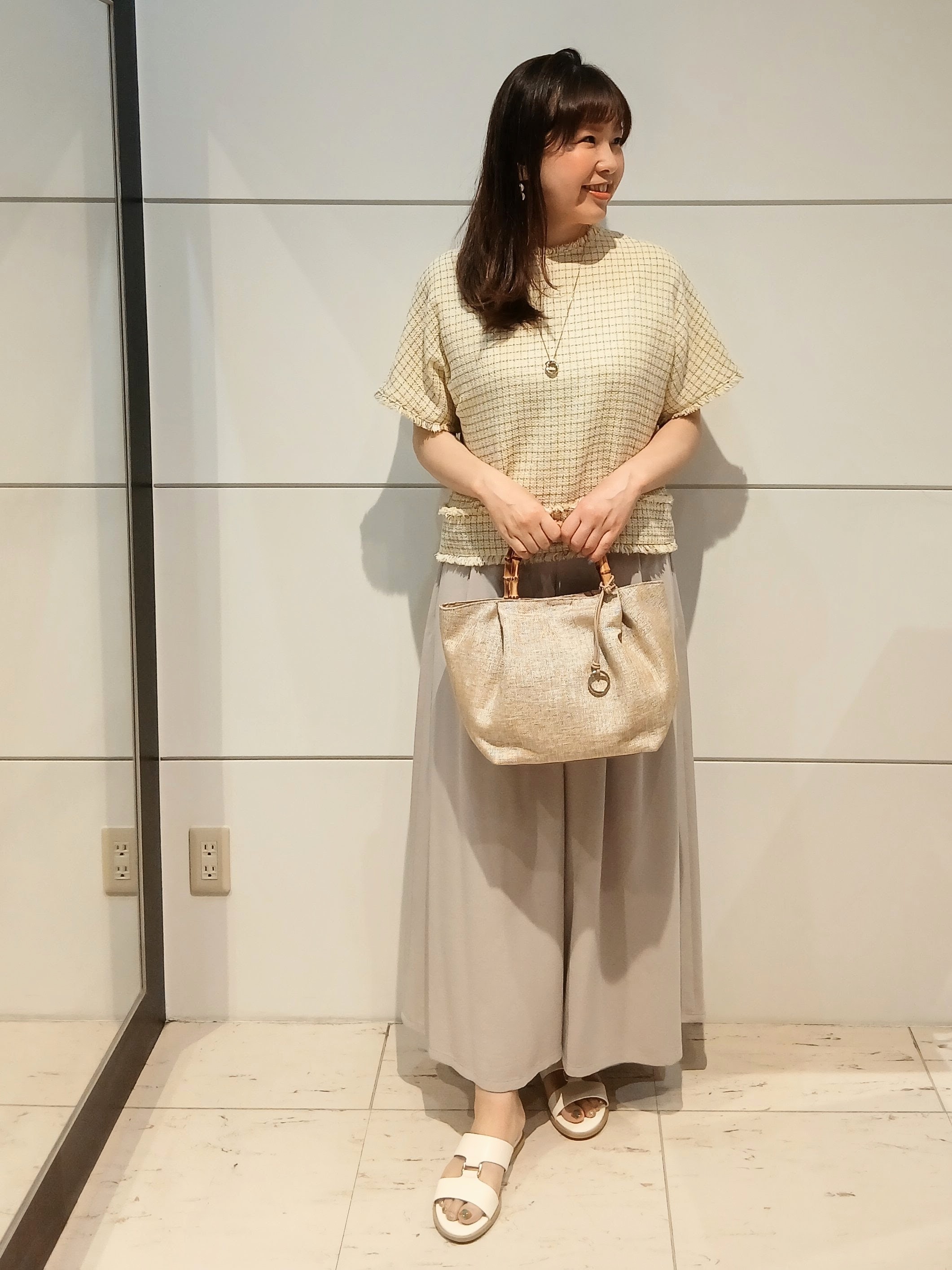 なみきさんの「UNTITLED｜【アンサンブル可】ラメ混クルーネックカーディガン」を使ったコーディネート