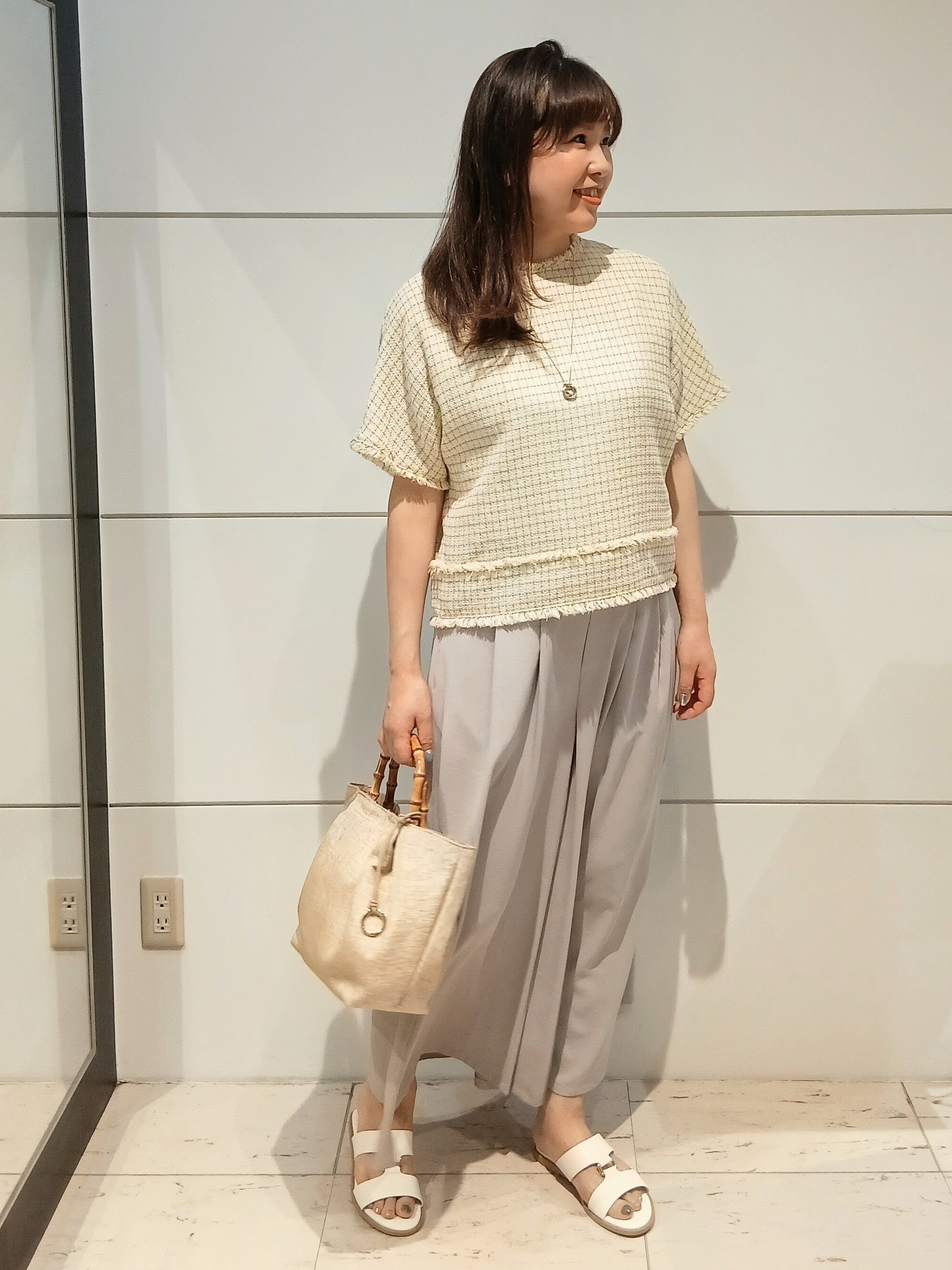 なみきさんの「UNTITLED｜【アンサンブル可】ラメ混クルーネックカーディガン」を使ったコーディネート