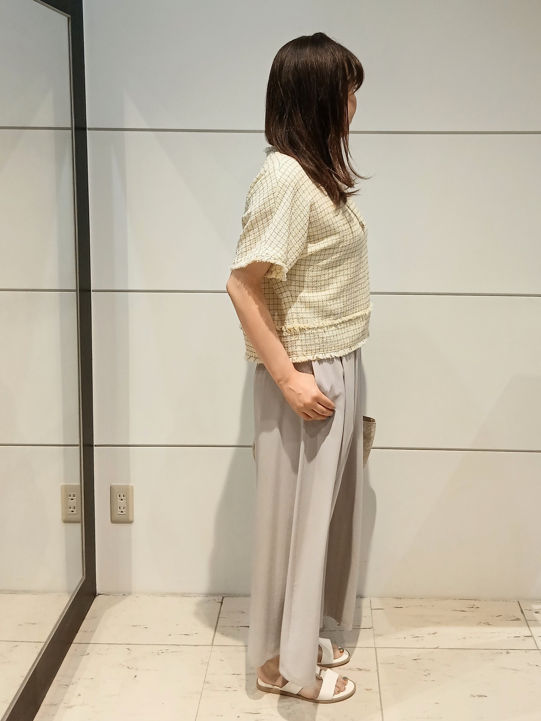 なみきさんの「UNTITLED｜【アンサンブル可】ラメ混クルーネックカーディガン」を使ったコーディネート