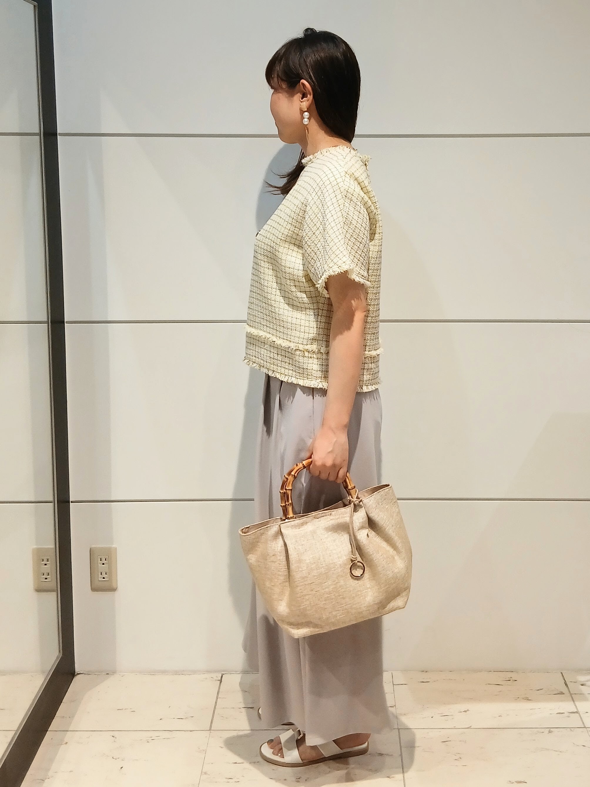 なみきさんの「UNTITLED｜【アンサンブル可】ラメ混クルーネックカーディガン」を使ったコーディネート