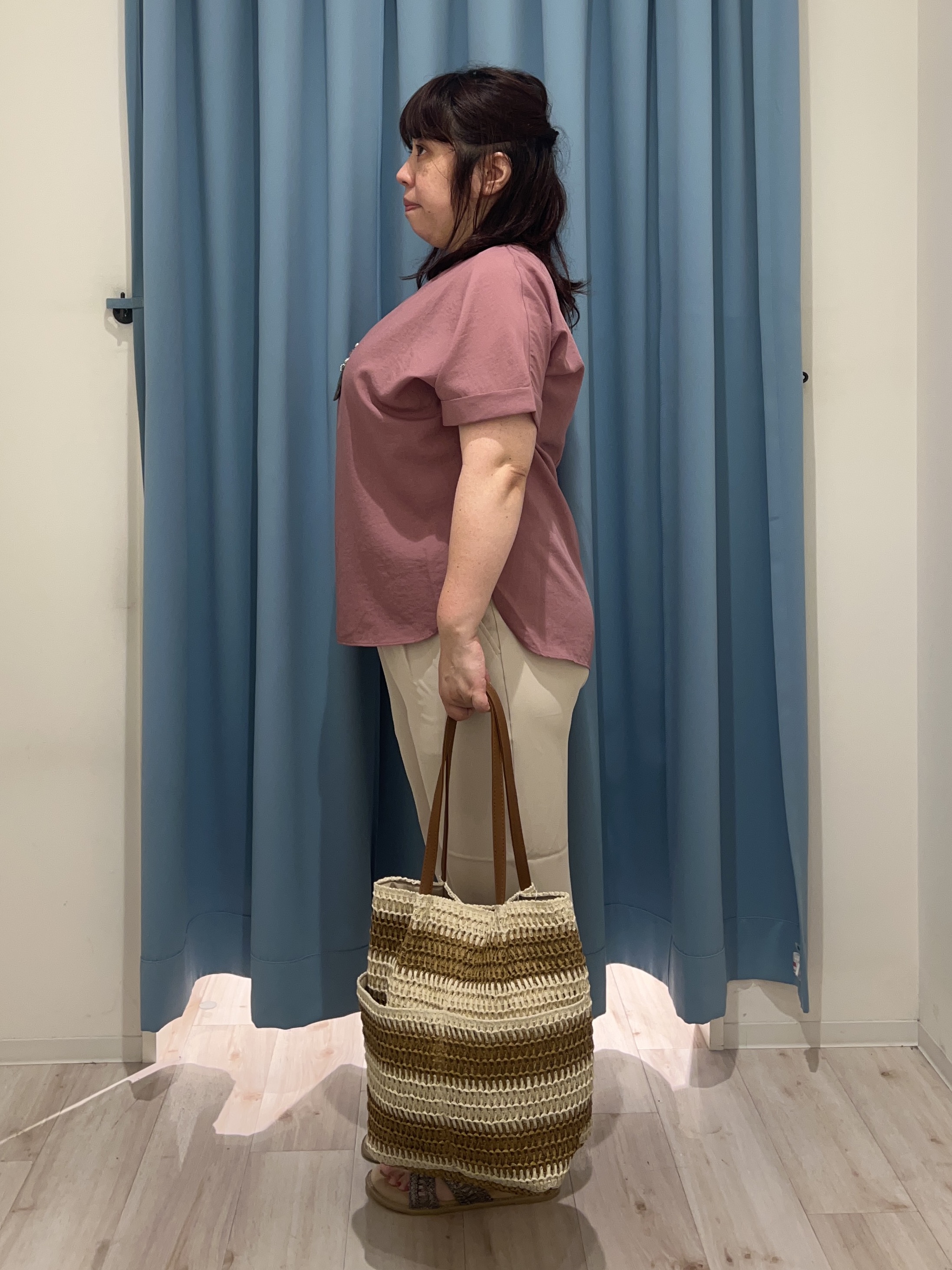 くーさんの「SHOO･LA･RUE｜【ひんやり/着丈選べる/体型カバー】洗濯後しわになりにくい さらさらドルマンブラウス」を使ったコーディネート