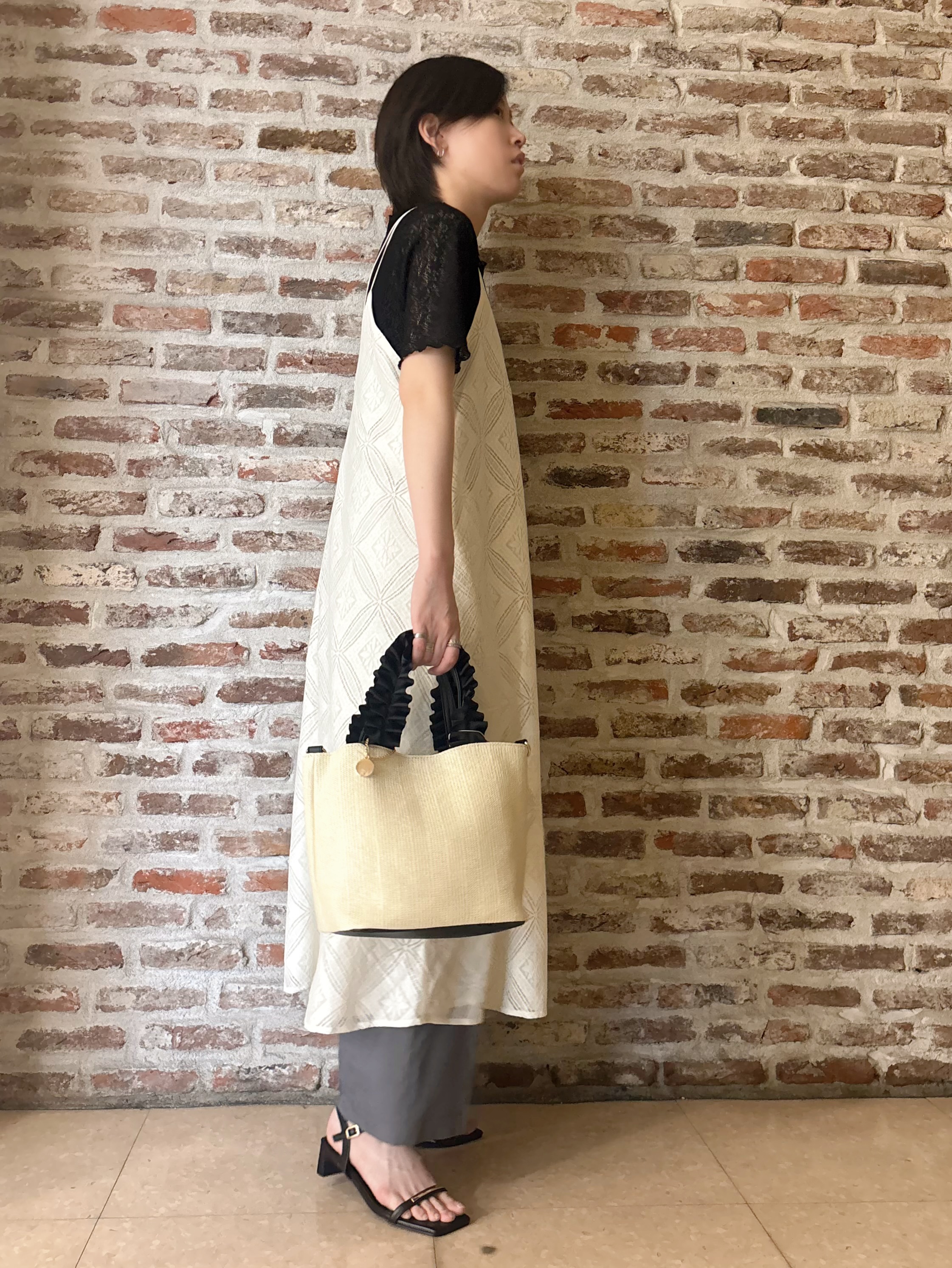 しばさんの「THE SHOP TK｜繊細で上品な レース5分袖トップス」を使ったコーディネート