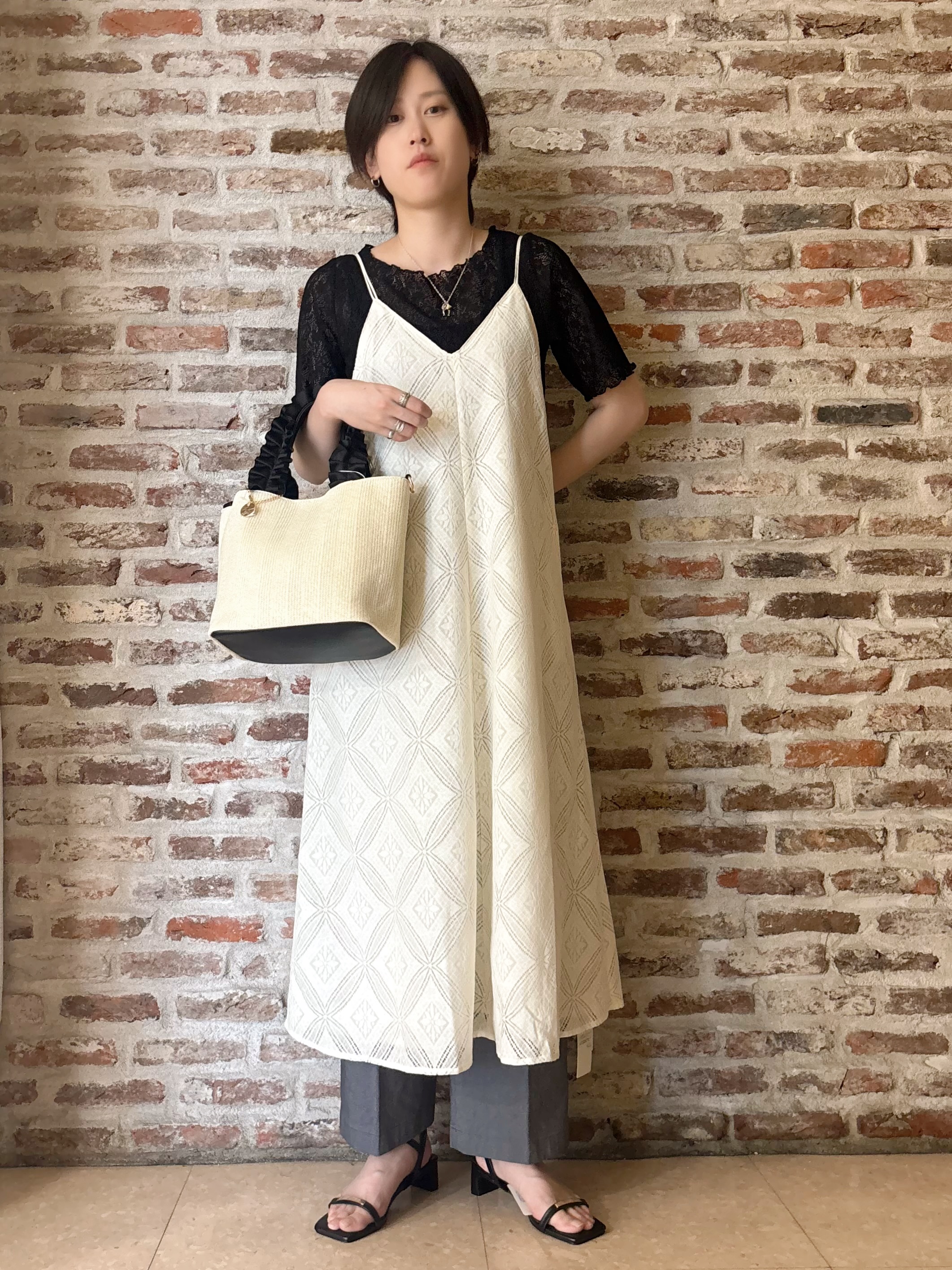 しばさんの「THE SHOP TK｜繊細で上品な レース5分袖トップス」を使ったコーディネート