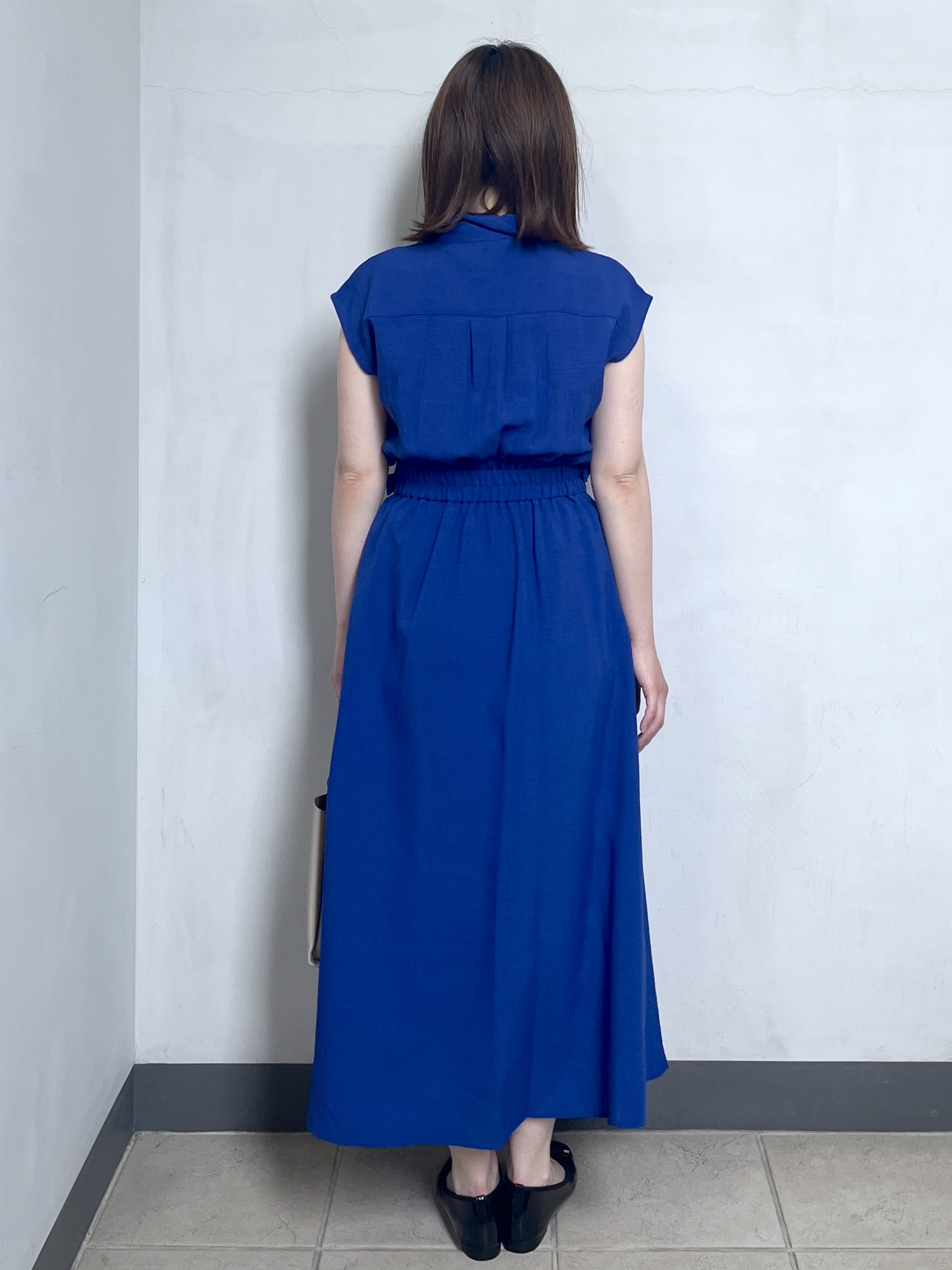 mikiさんの「OPAQUE.CLIP｜【接触冷感／吸水速乾】フレンチスリーブシャツワンピース《イージーアイロン／洗濯機OK》」を使ったコーディネート