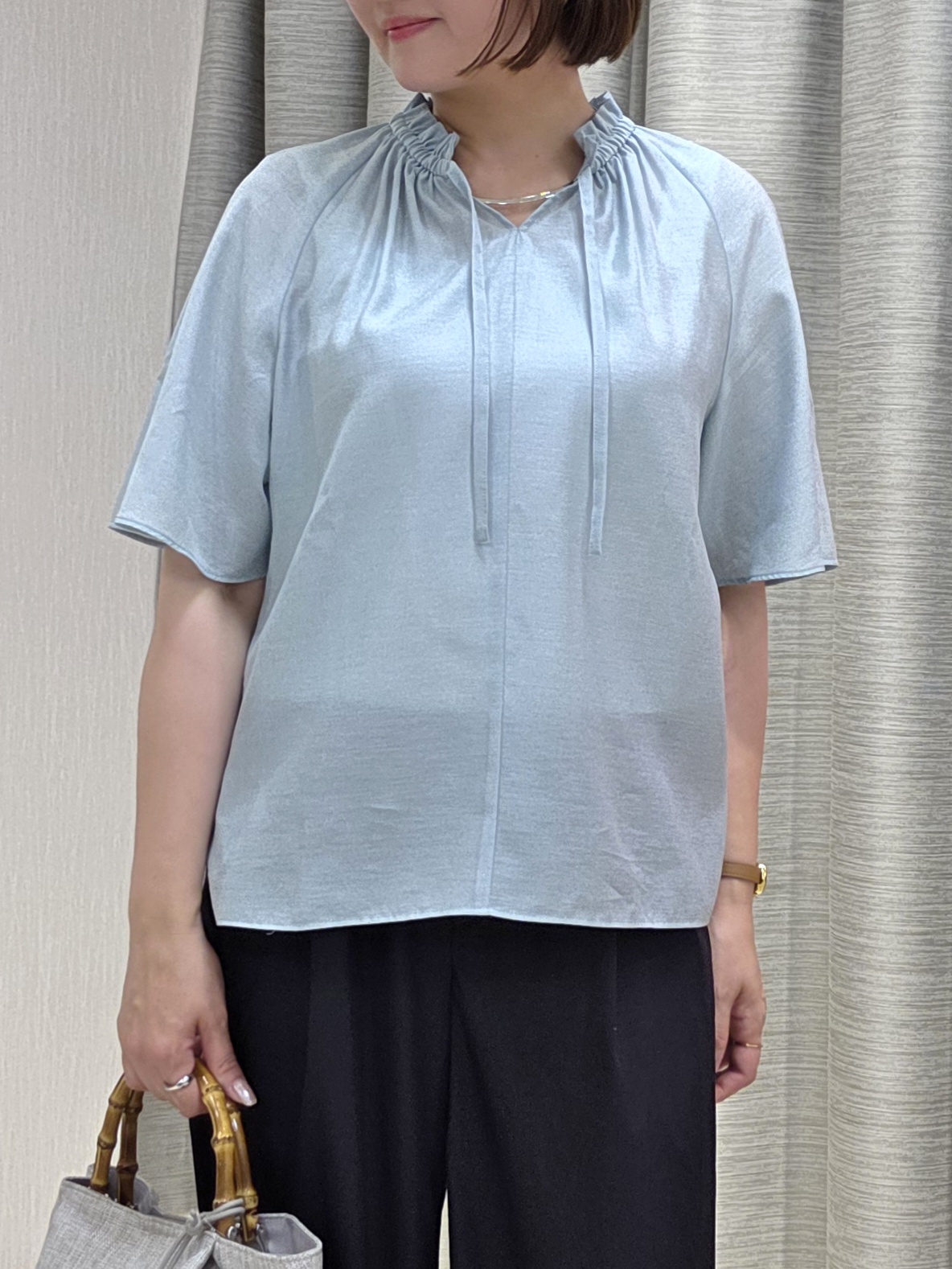 naokoさんの「UNTITLED｜【シアー/首元フリル】シルキーシフォンブラウス」を使ったコーディネート