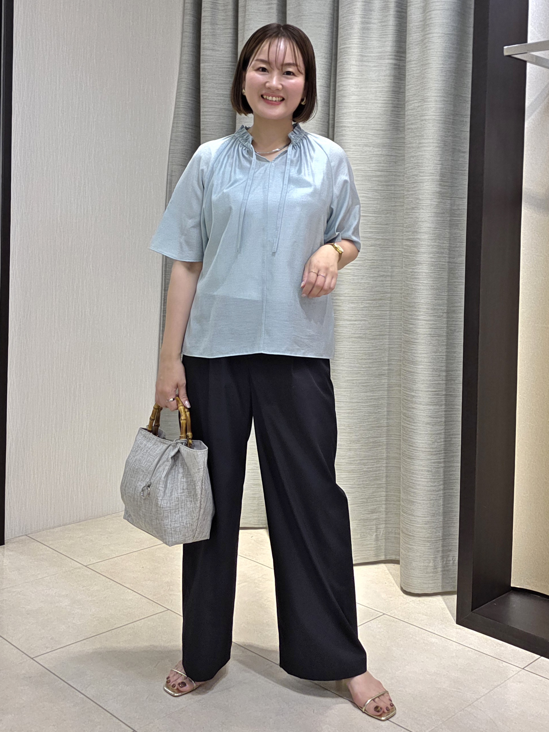 naokoさんの「UNTITLED｜【シアー/首元フリル】シルキーシフォンブラウス」を使ったコーディネート