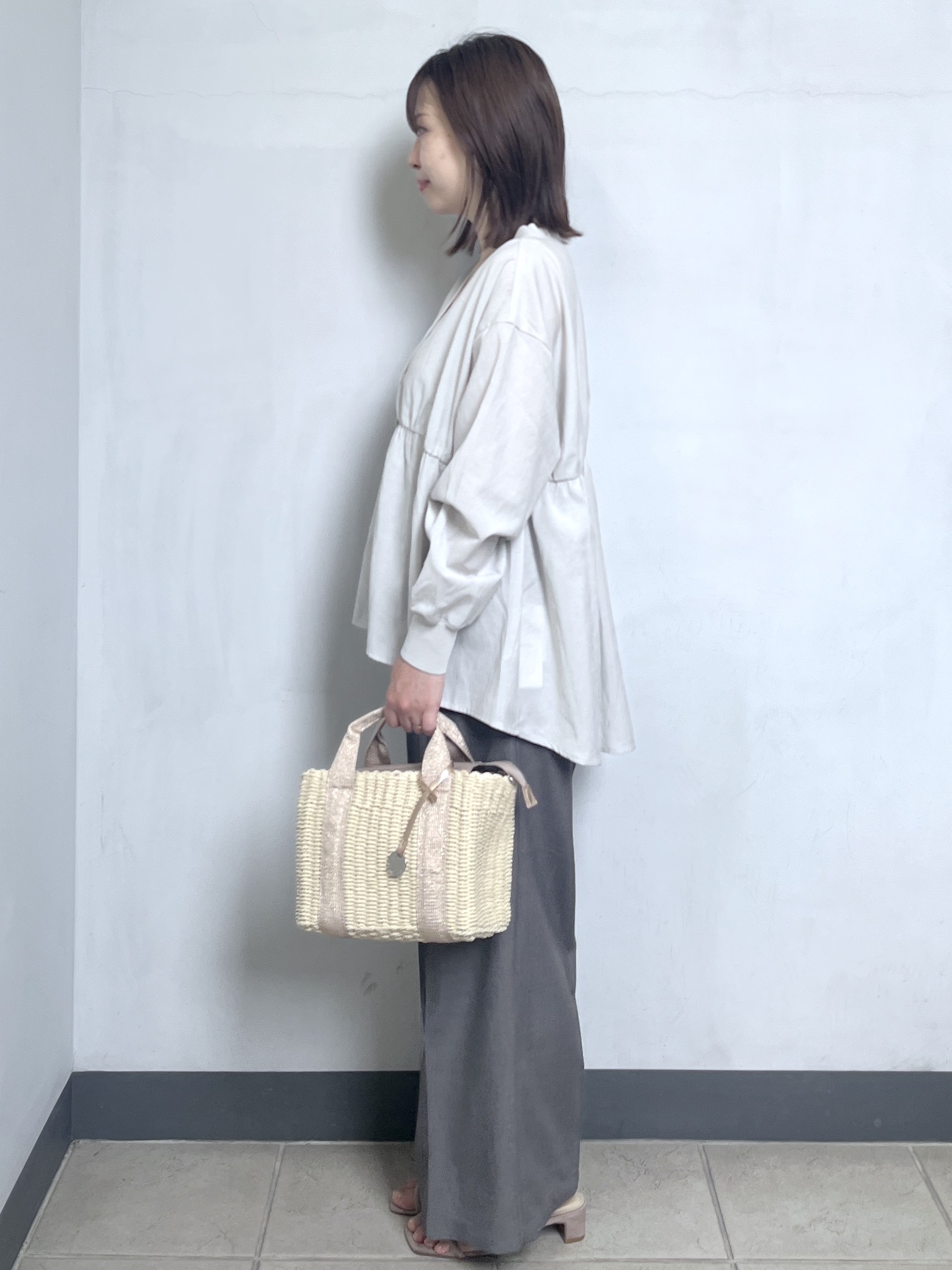 mikiさんの「OPAQUE.CLIP｜ブラウス風シアーカーディガン【洗濯機OK】」を使ったコーディネート