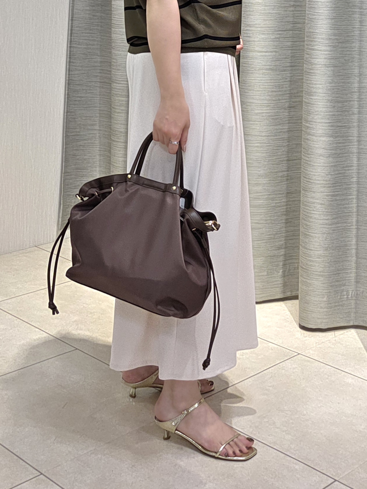 naokoさんの「UNTITLED｜【11色展開/体型カバー】前後2WAYフレンチスリーブニット」を使ったコーディネート