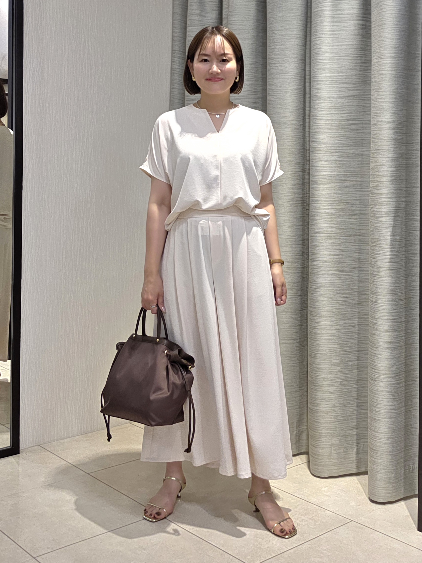 naokoさんの「UNTITLED｜【11色展開/体型カバー】前後2WAYフレンチスリーブニット」を使ったコーディネート