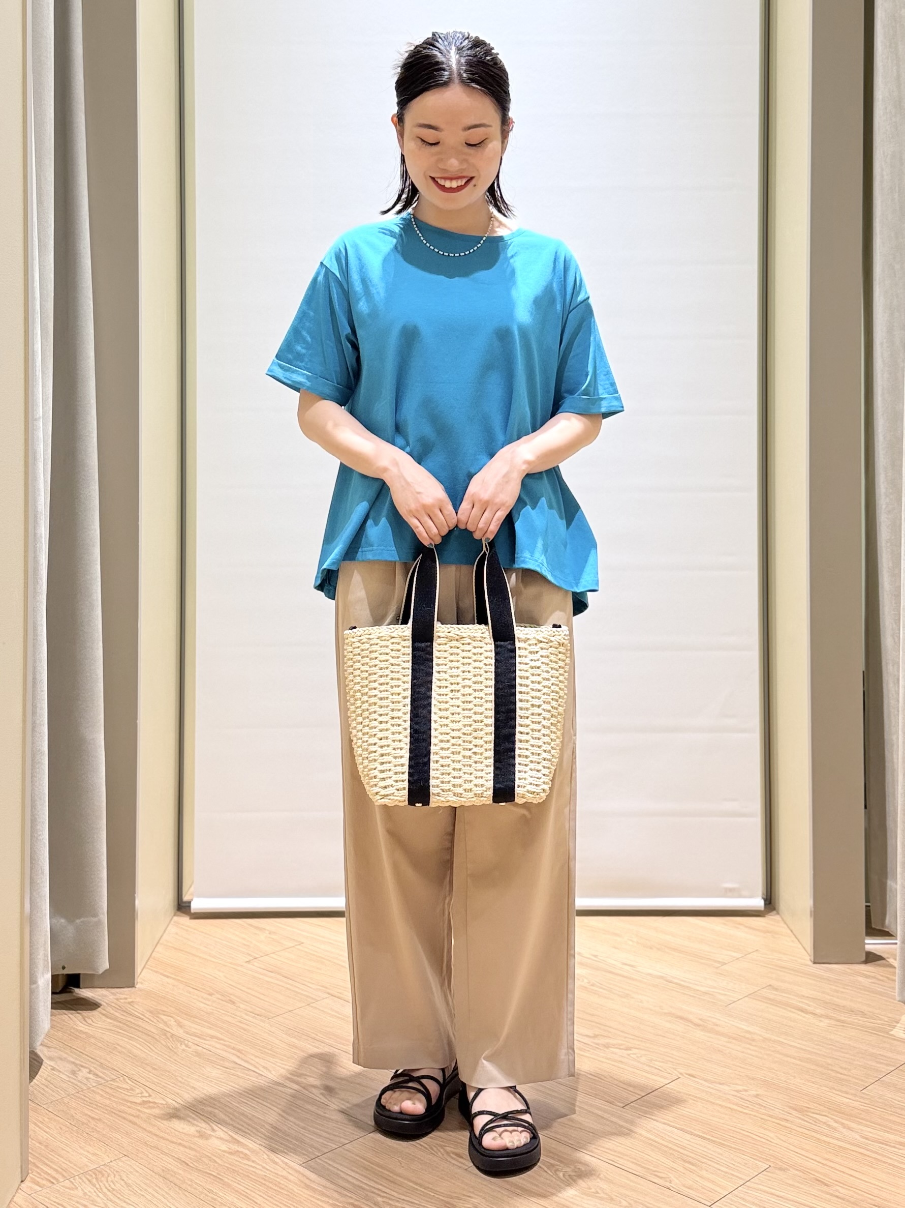 あんりさんの「grove｜【遮熱／吸水速乾／接触冷感／UVカット】フレアシルエットTシャツ」を使ったコーディネート