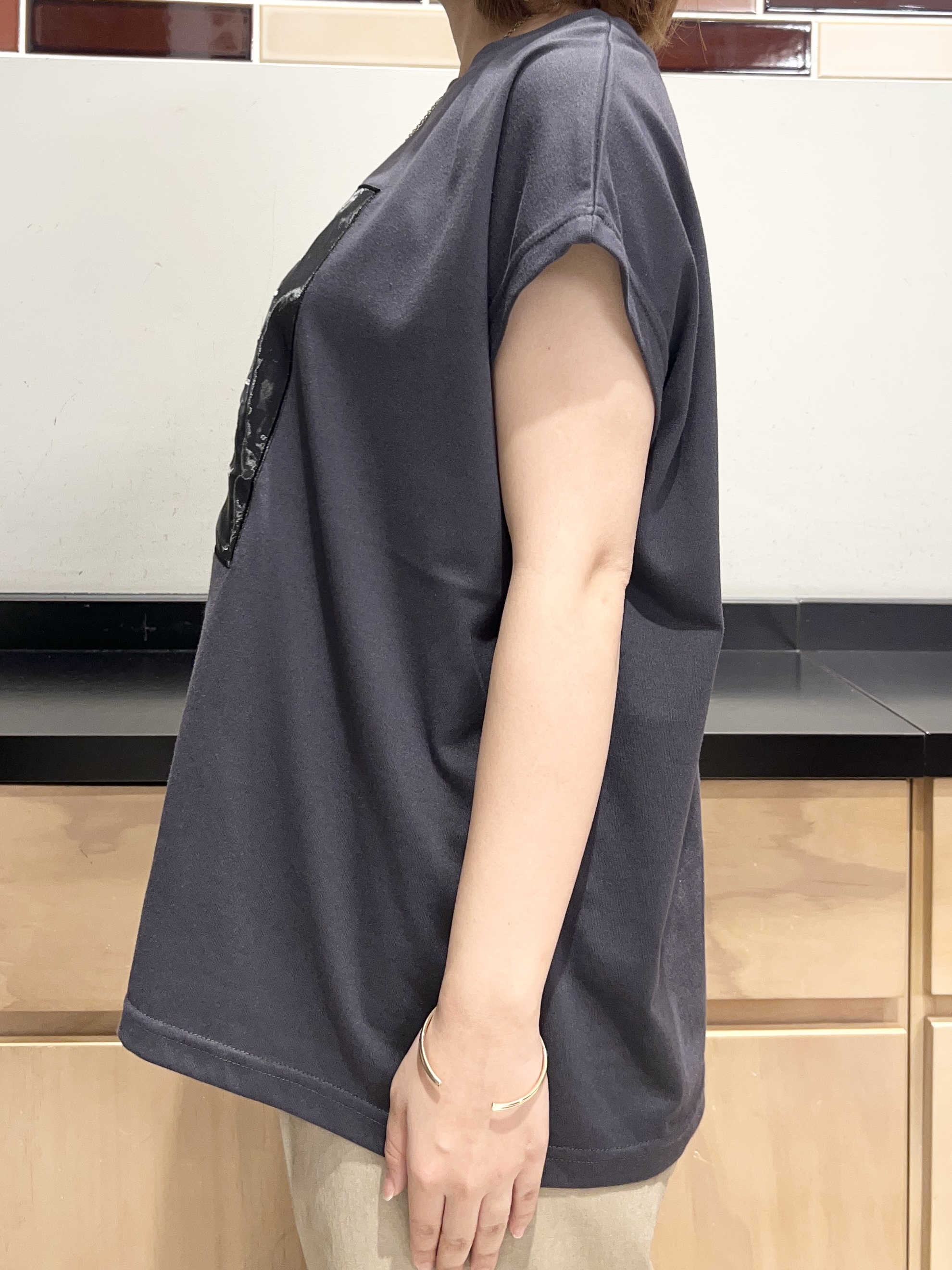 かのさんの「THE SHOP TK｜オーガンジー刺繍Tシャツ」を使ったコーディネート
