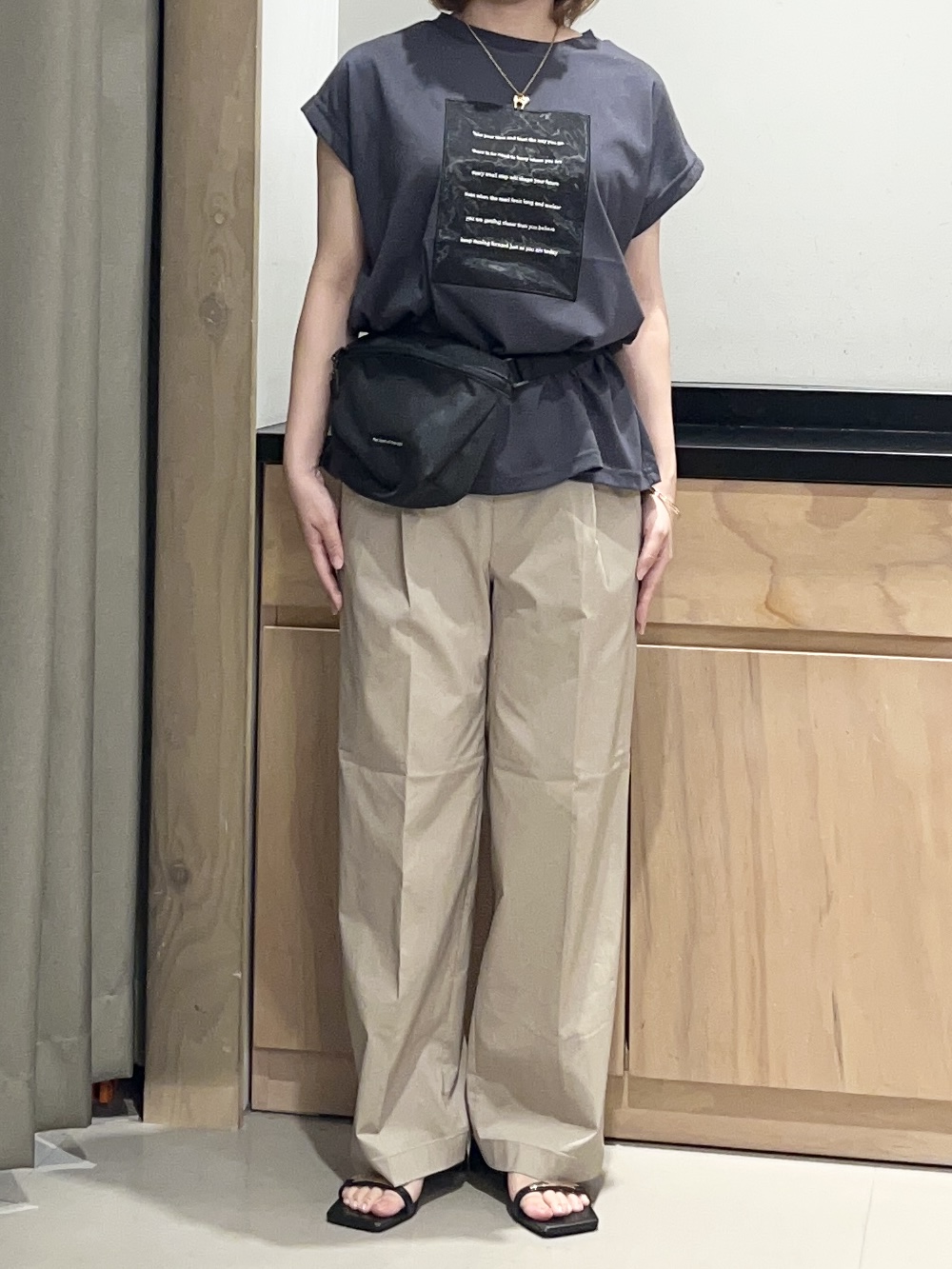 かのさんの「THE SHOP TK｜オーガンジー刺繍Tシャツ」を使ったコーディネート
