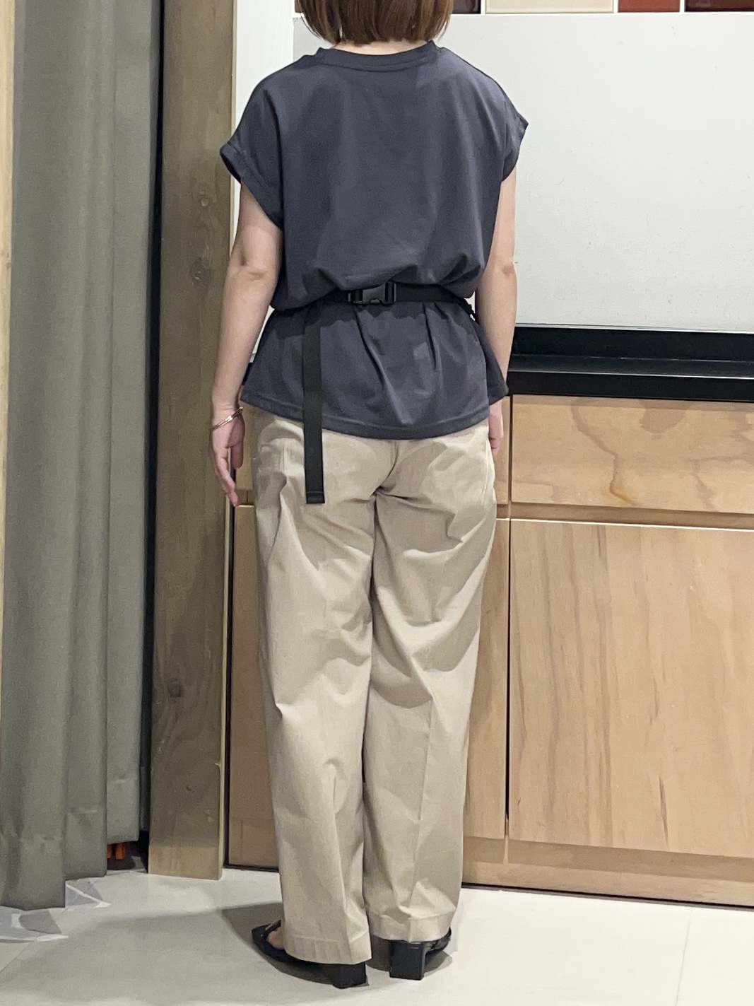かのさんの「THE SHOP TK｜オーガンジー刺繍Tシャツ」を使ったコーディネート