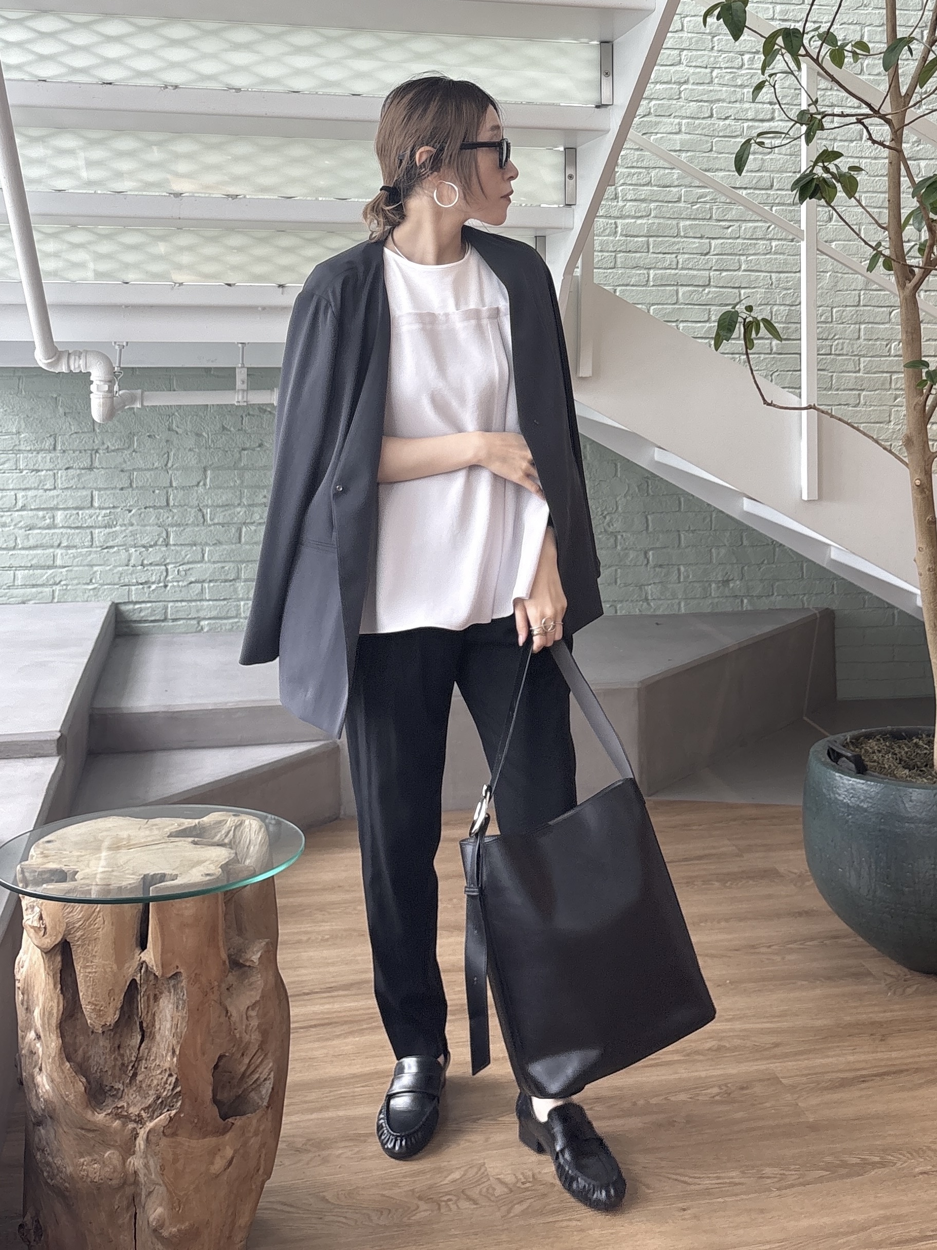 kotakiさんの「INDIVI｜【さらに軽く軽快！／着る日傘】ノーカラージャケット」を使ったコーディネート