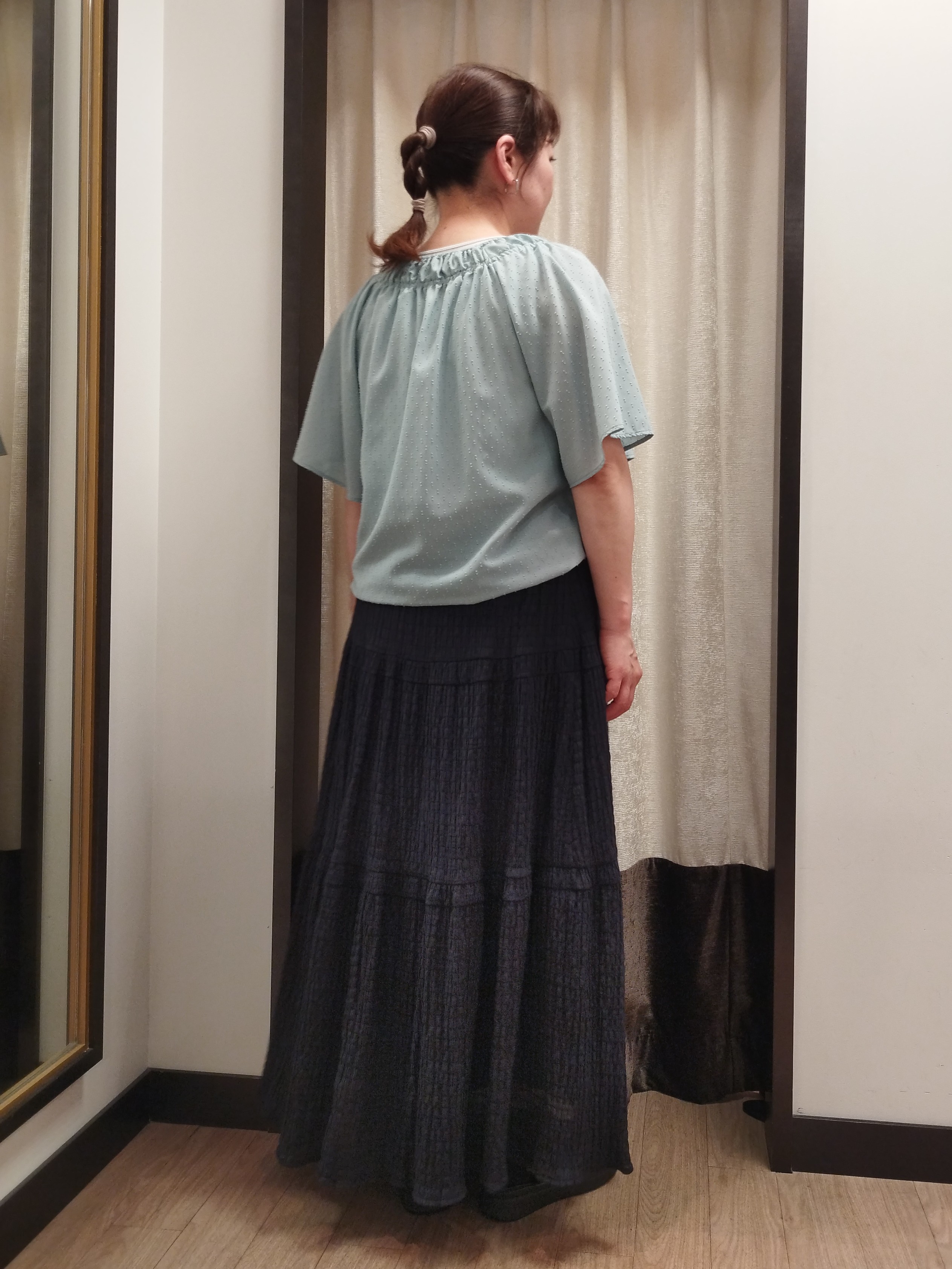 junさんの「Reflect｜ネックギャザーデザインブラウス」を使ったコーディネート