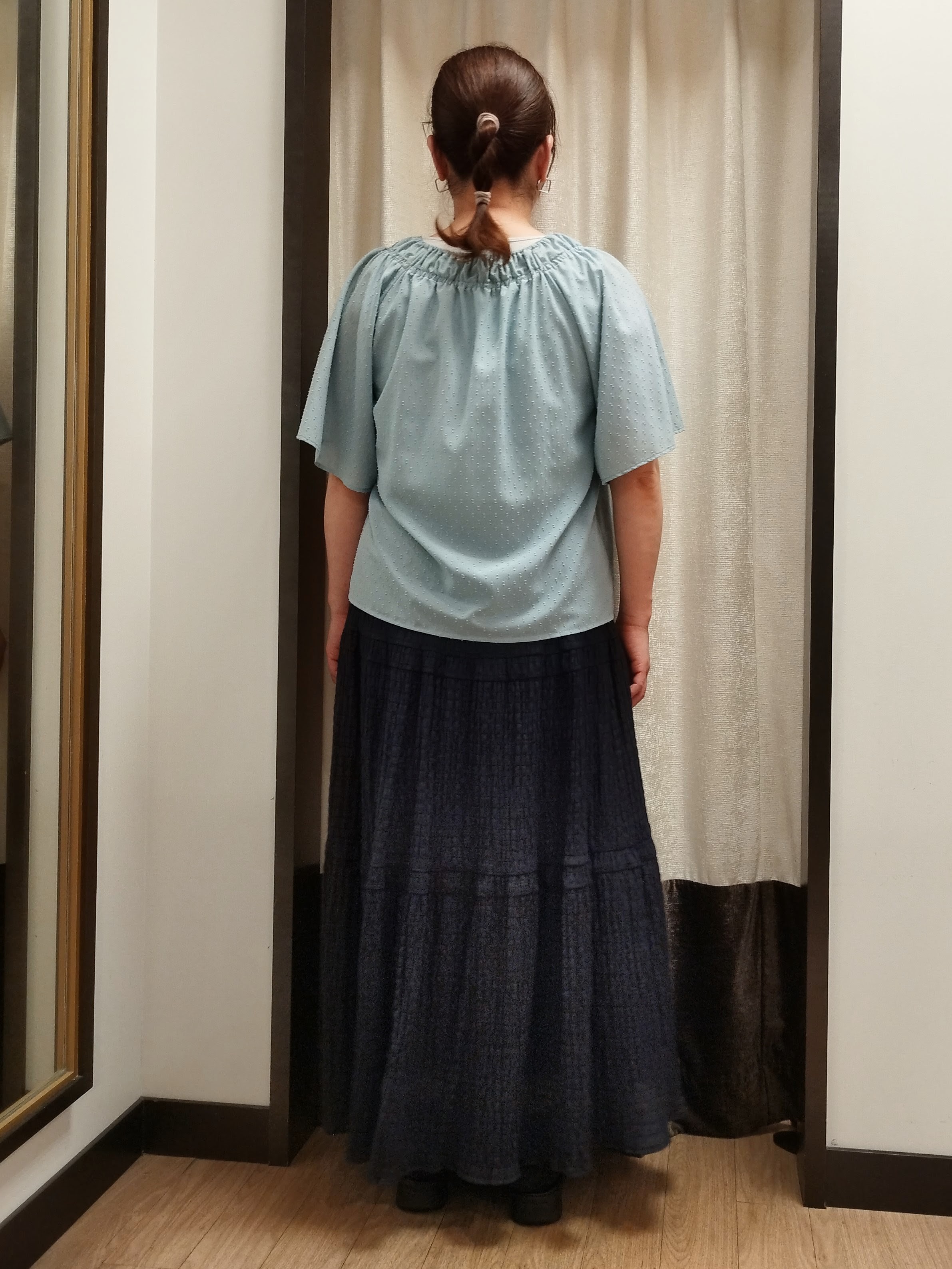 junさんの「Reflect｜ネックギャザーデザインブラウス」を使ったコーディネート