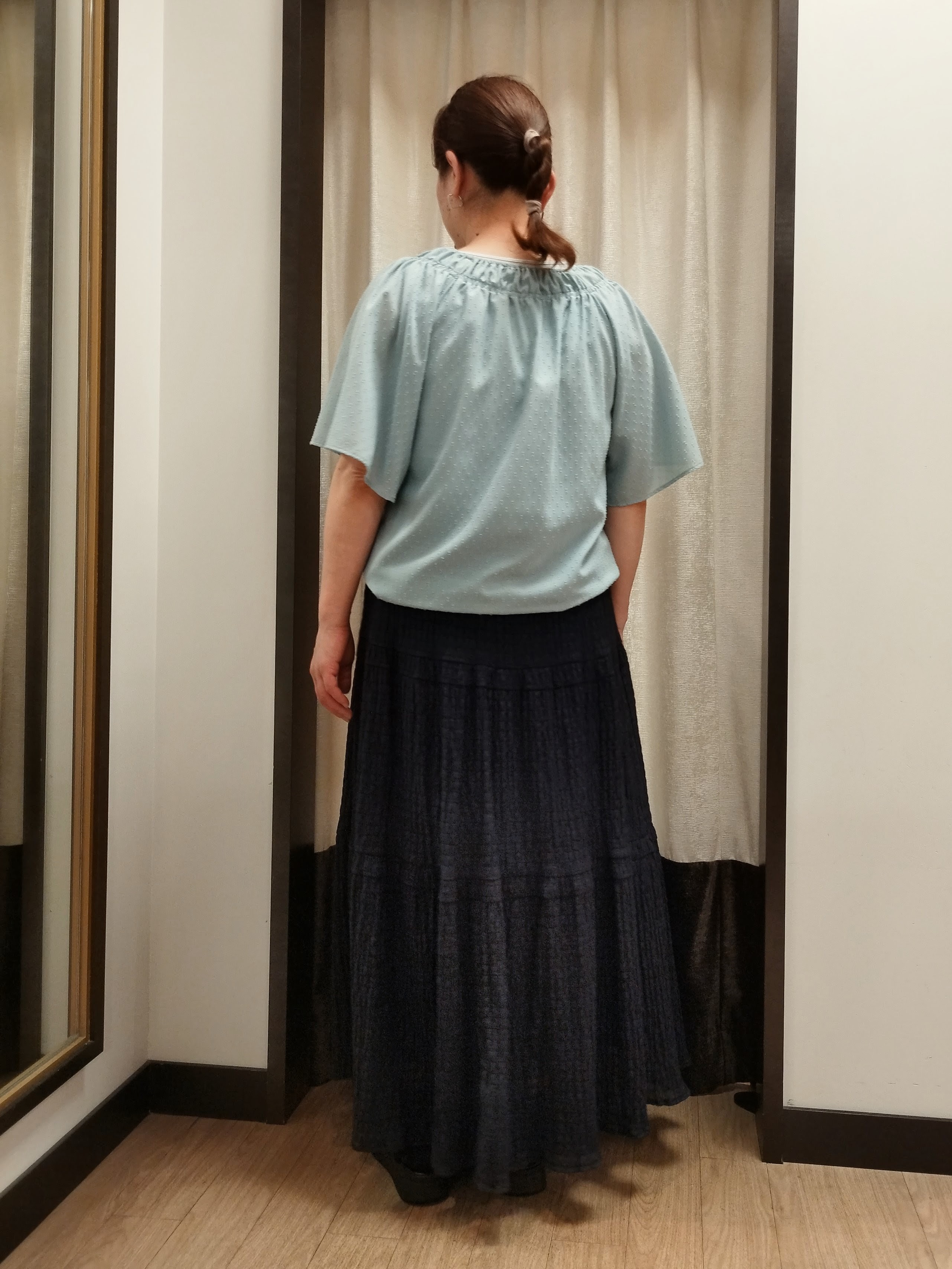 junさんの「Reflect｜ネックギャザーデザインブラウス」を使ったコーディネート