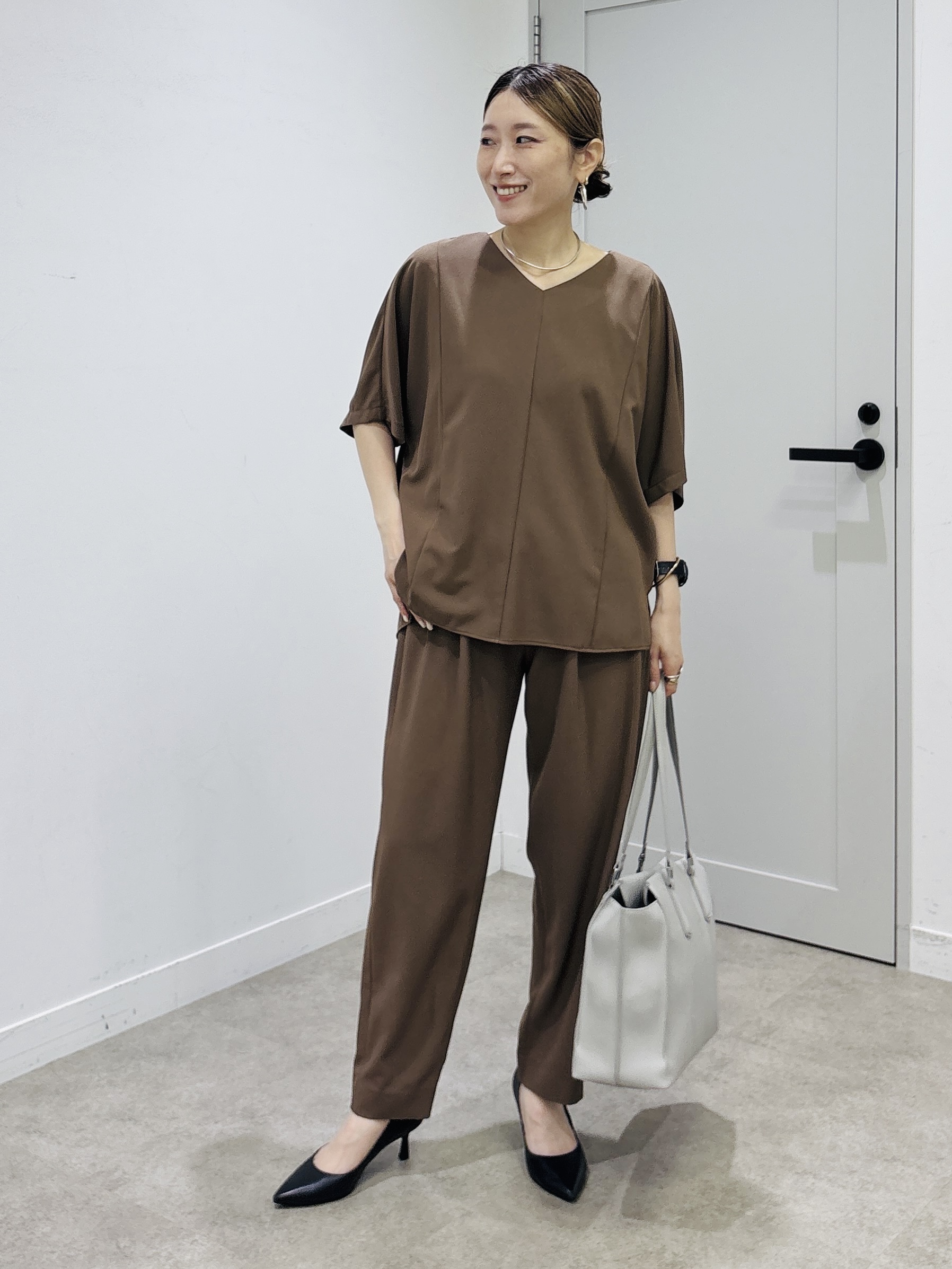 kotakiさんの「INDIVI｜【体型＆二の腕カバー/着る日傘】ドルマントップス」を使ったコーディネート
