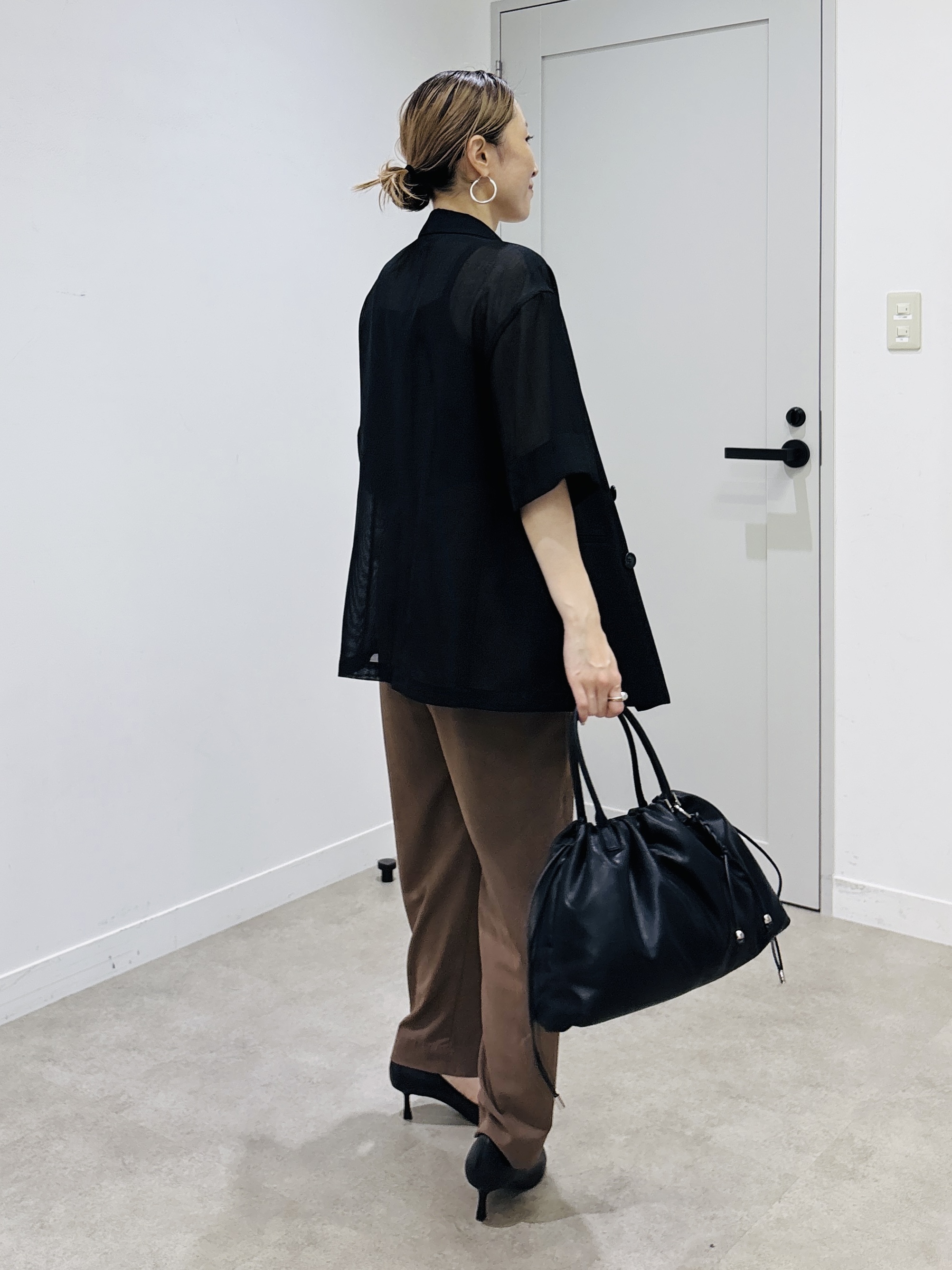 kotakiさんの「INDIVI｜【洗える／メッシュ素材／SETUP可能】半袖シアージャケット」を使ったコーディネート