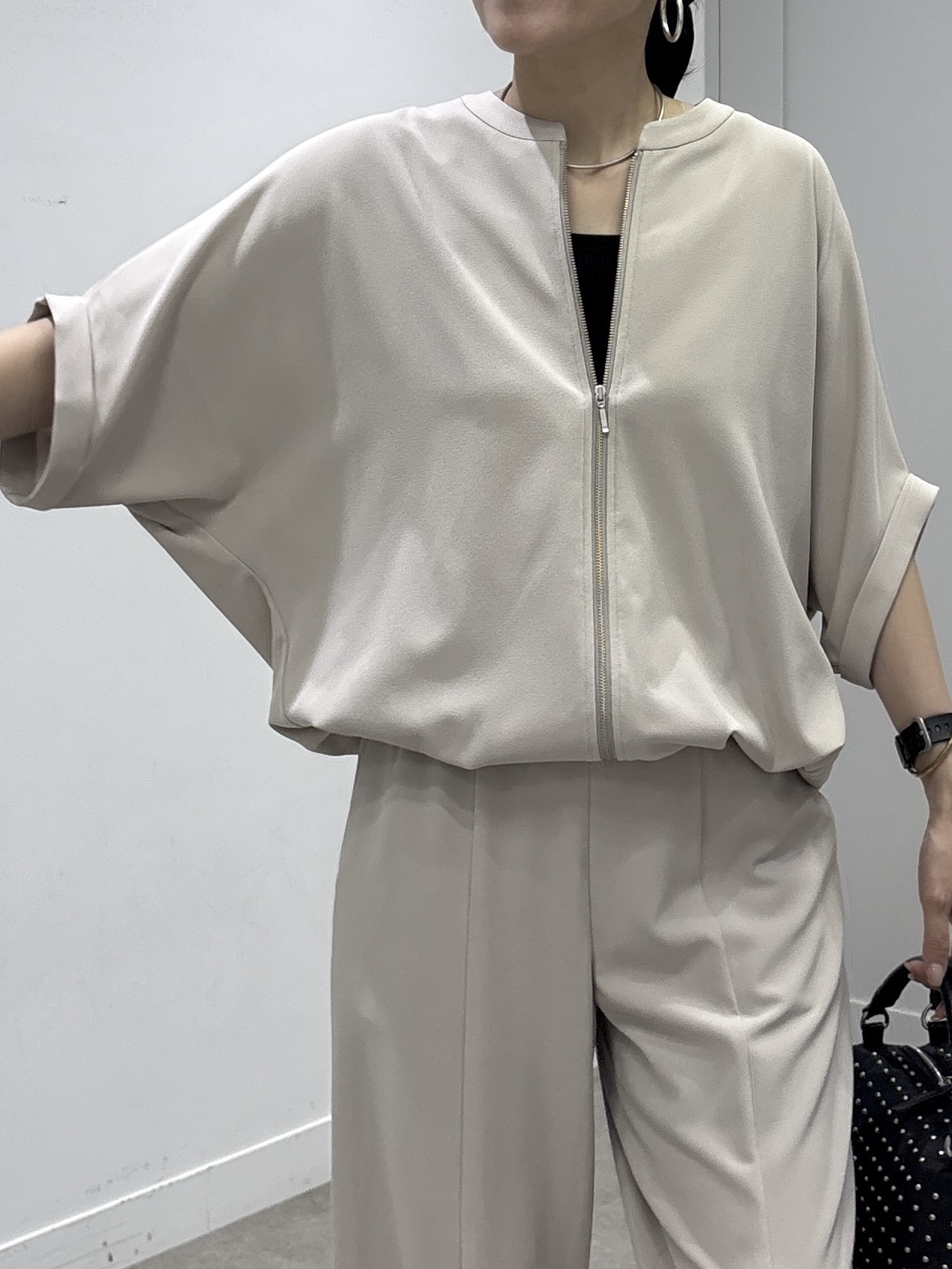 kotakiさんの「INDIVI｜【楽ちん出し入れ】ミニスタッズ 2WAYハンドバッグ」を使ったコーディネート
