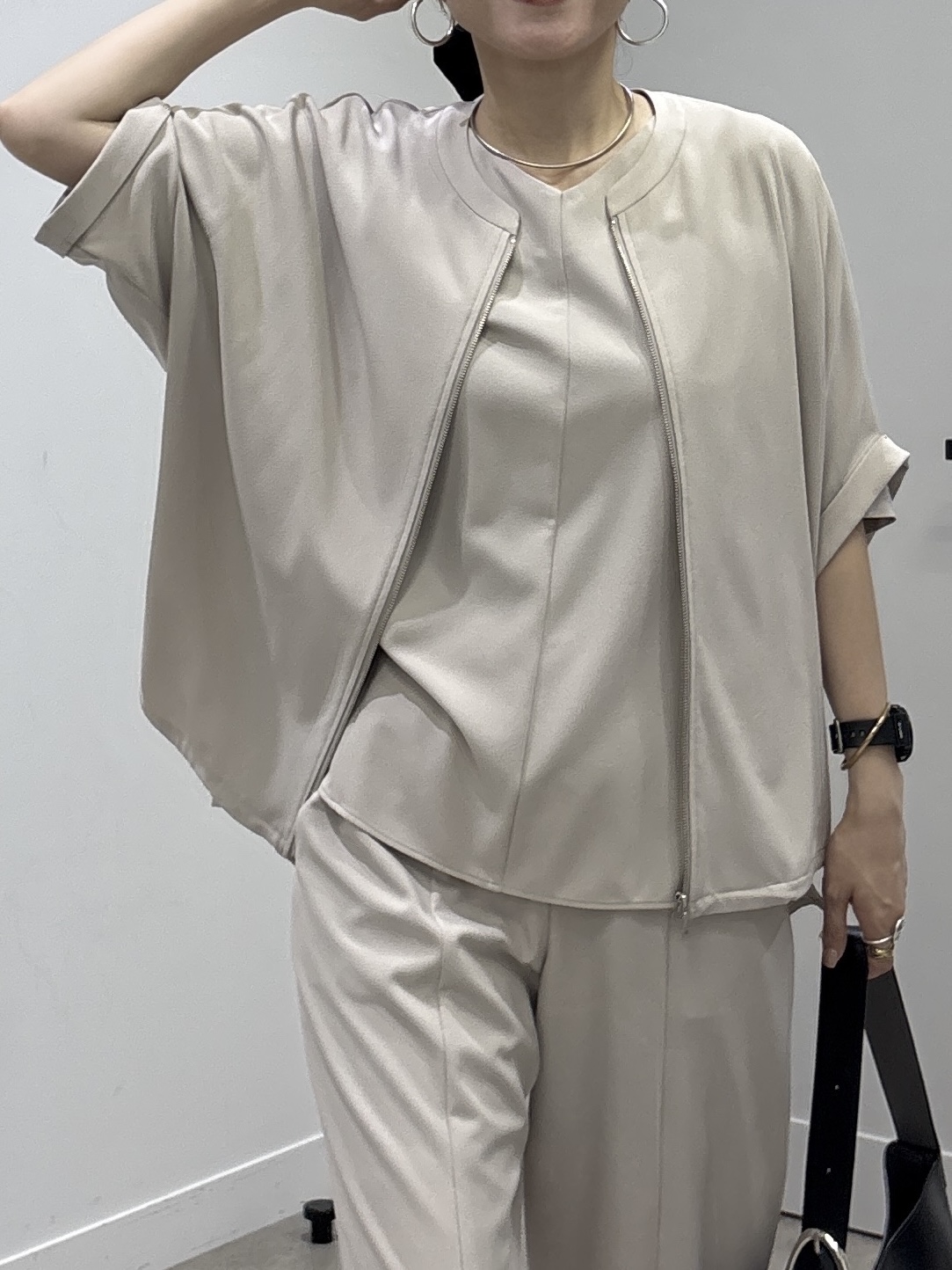 kotakiさんの「INDIVI｜【夏羽織り/着る日傘】ドルマンフォルムブルゾン」を使ったコーディネート
